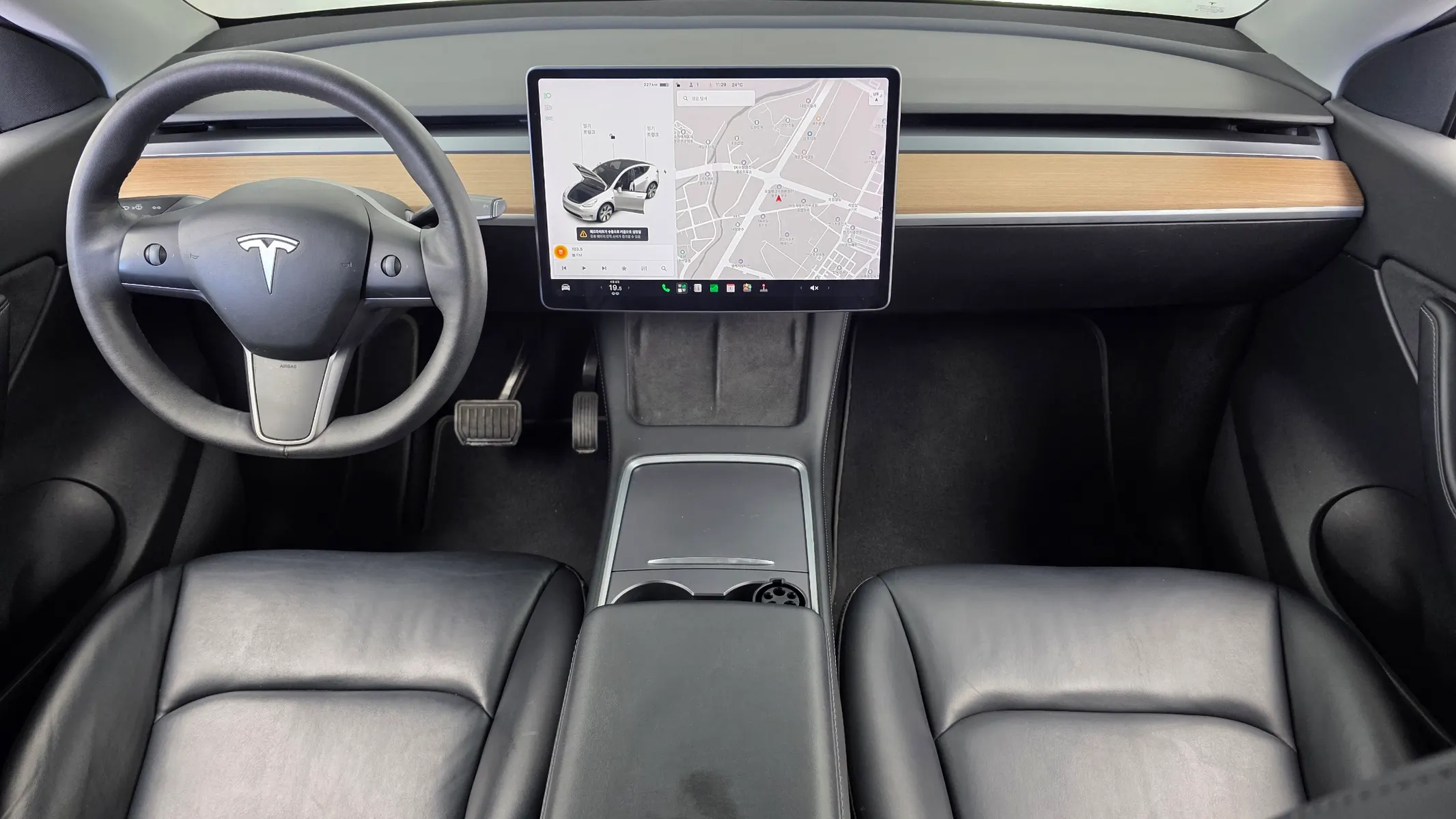 Tesla Y RWD 2021 4/5
