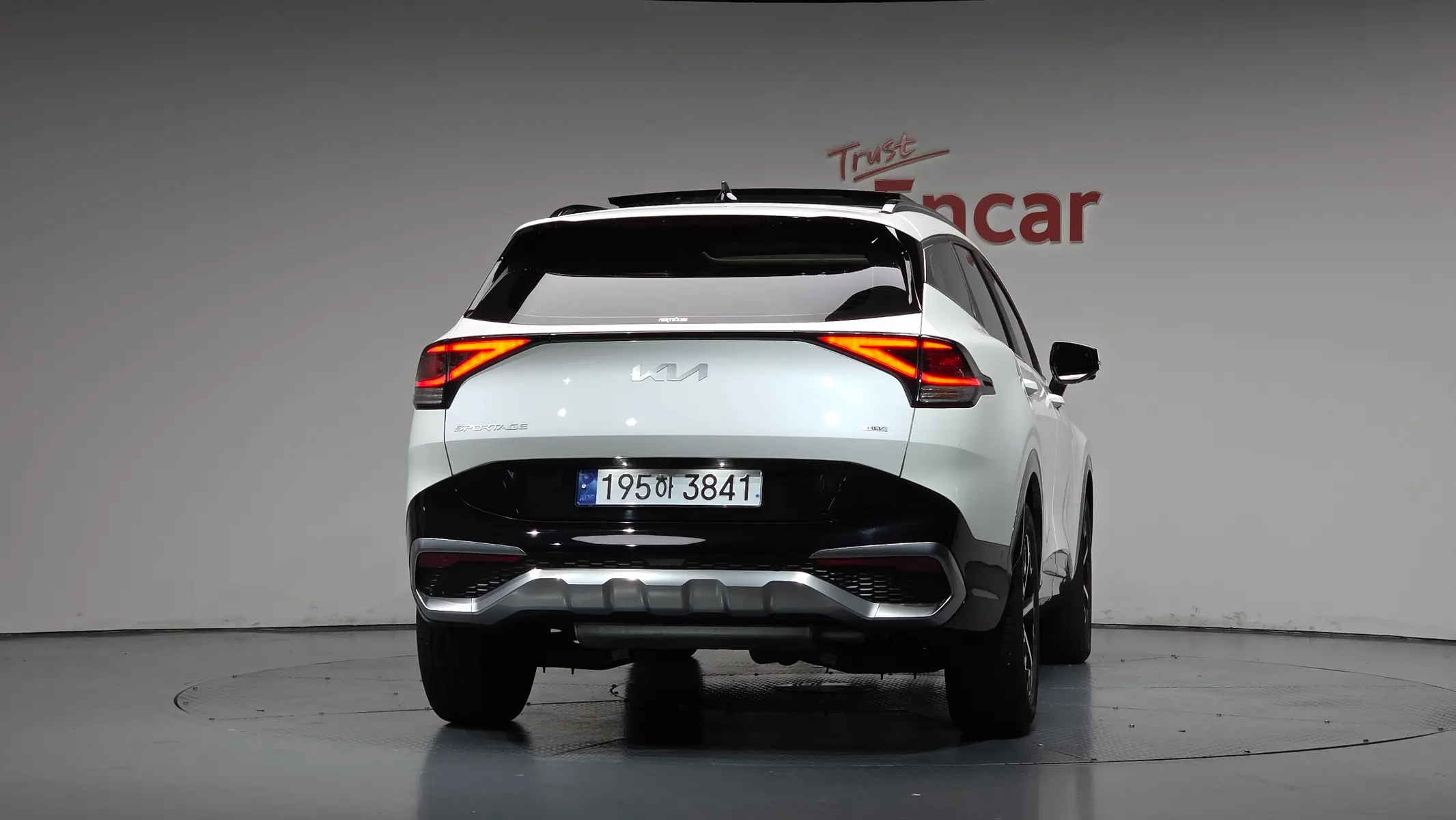 Kia 5 2WD 2023 3/5