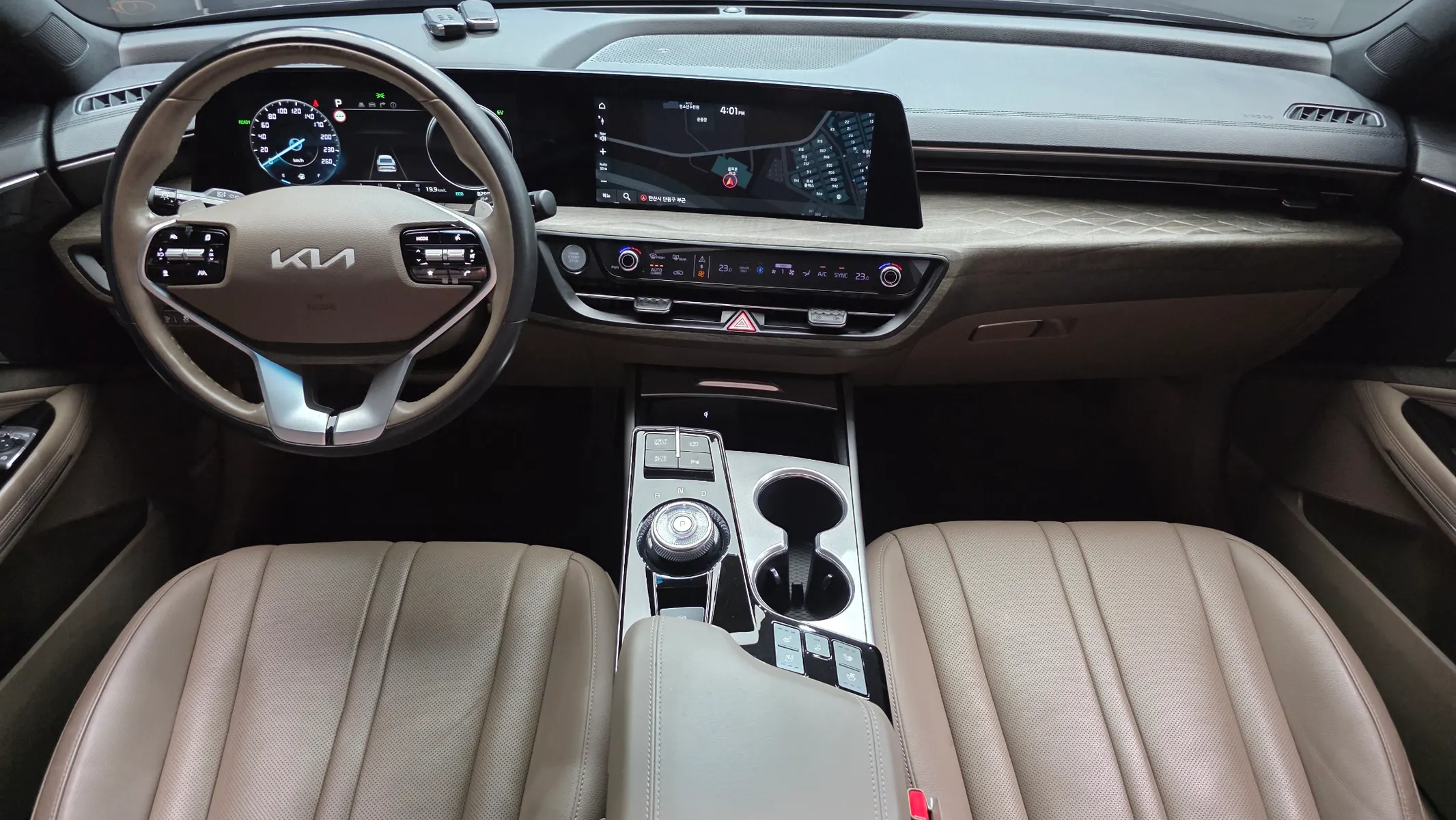 Kia K8 2022 4/5