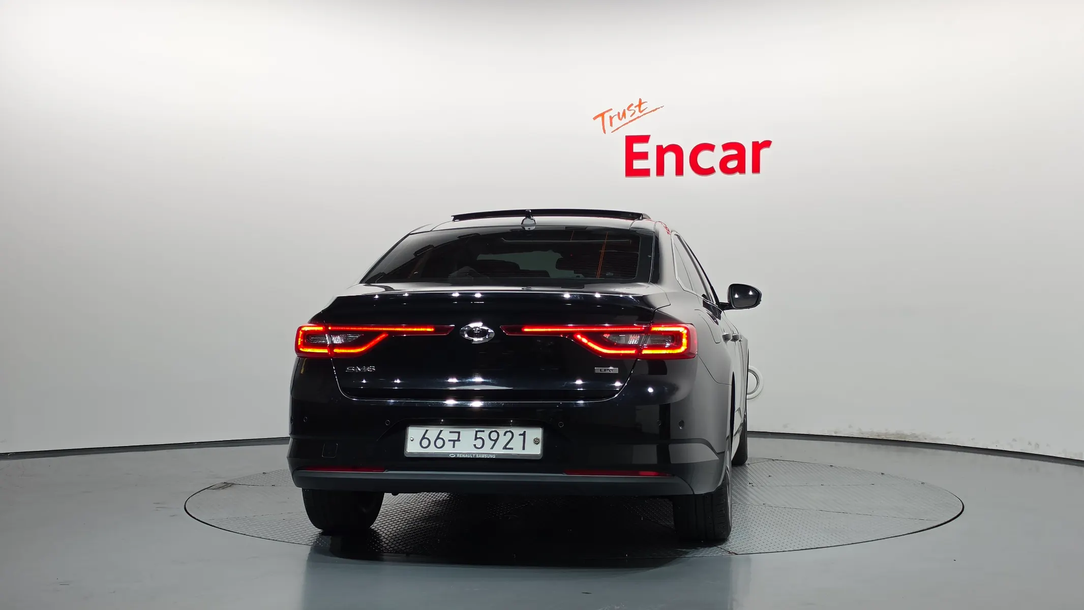 Renault Korea SM6 2.0 LPe RE () 2019 3/5