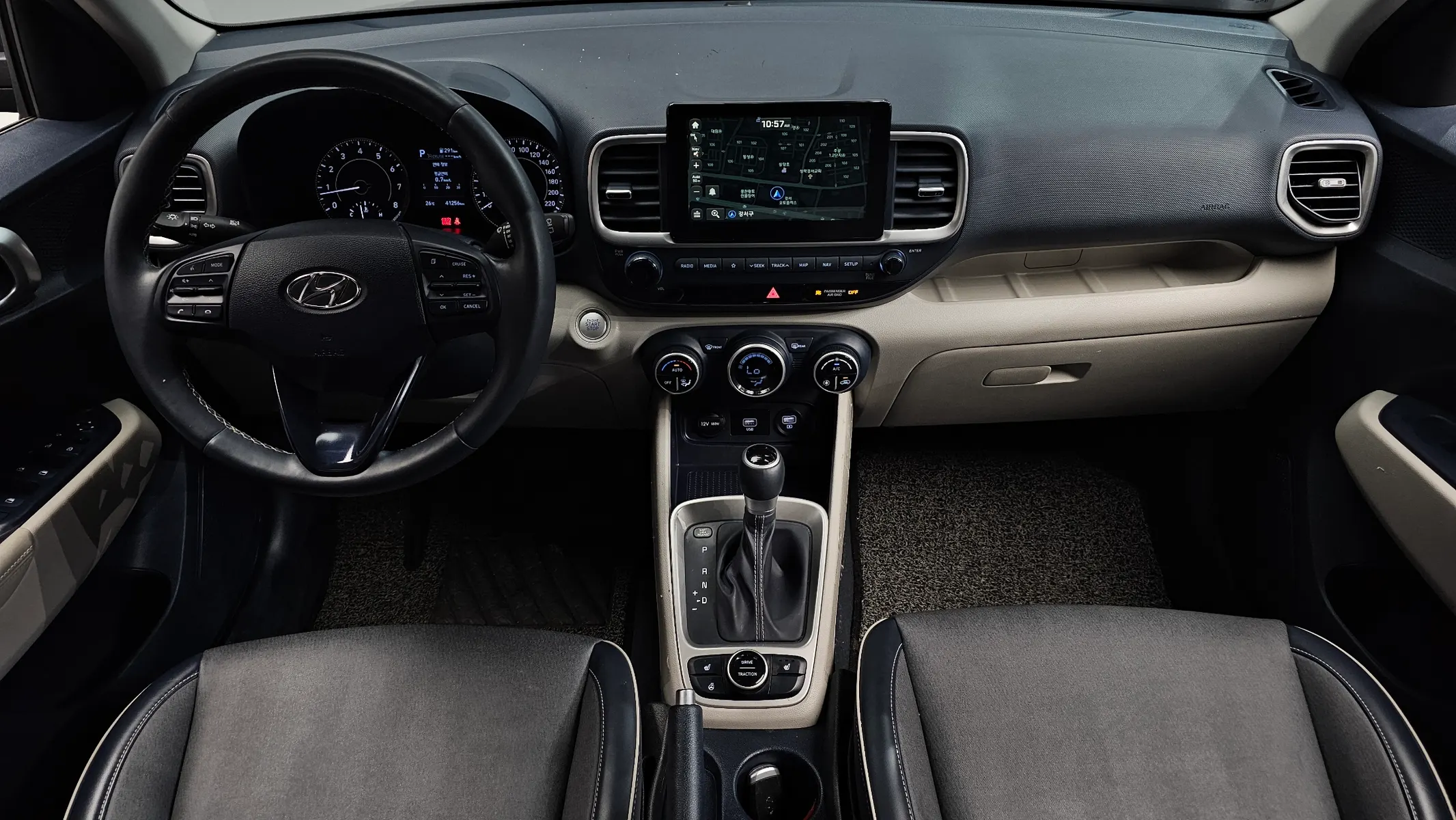 Hyundai Venue 1.6 2020 4/5