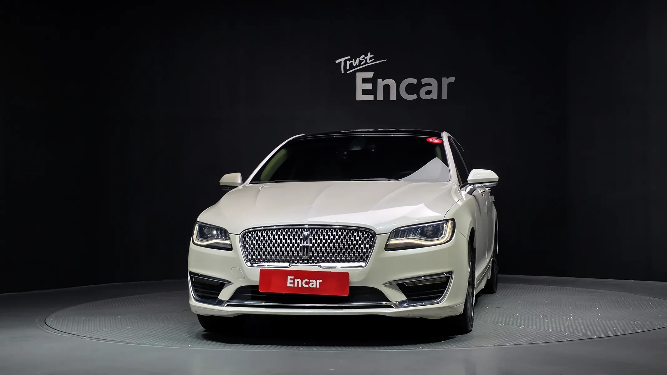 Lincoln MKZ 2018 2/5