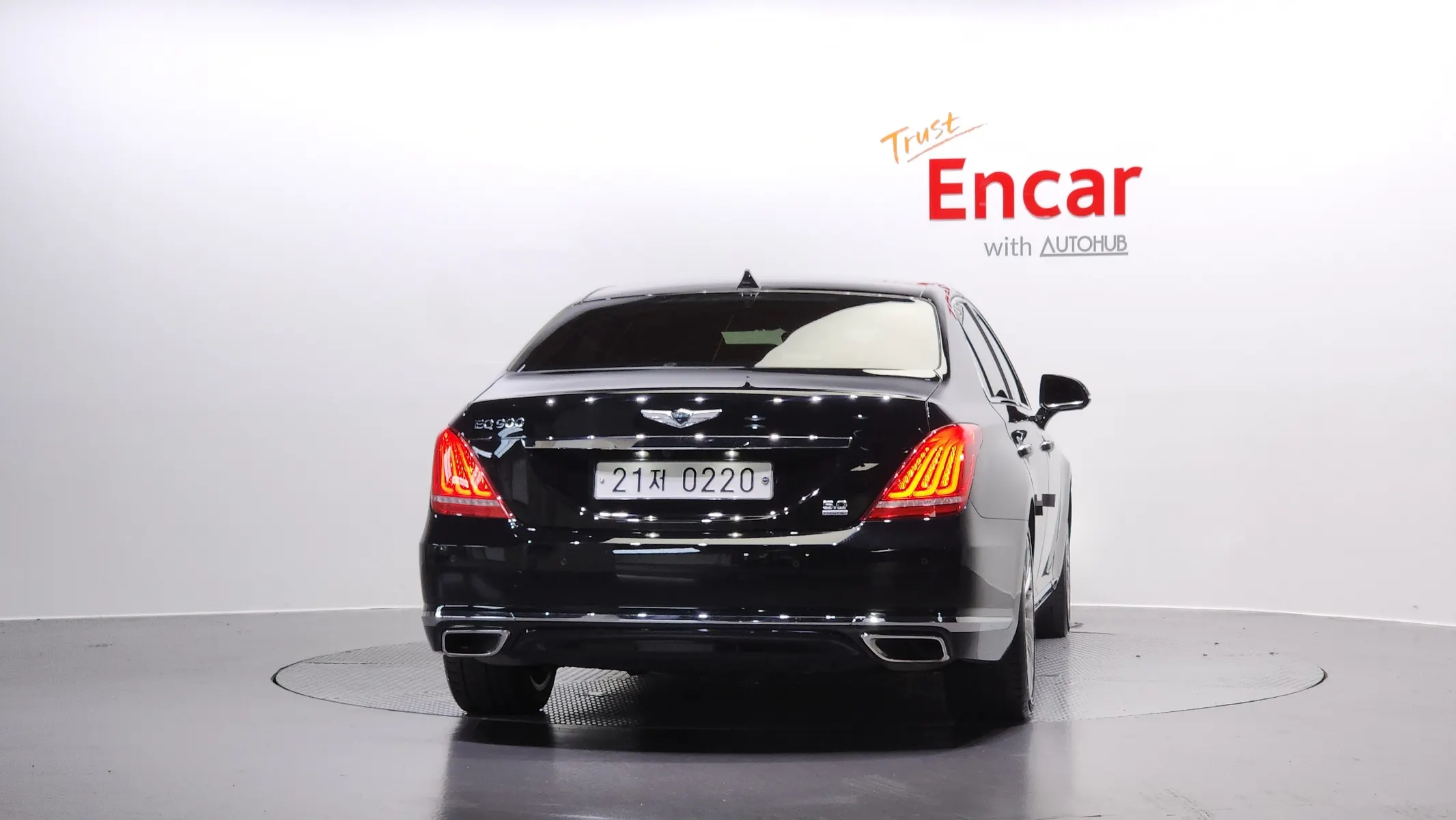 Genesis EQ900 5.0 GDI AWD 2016 3/5