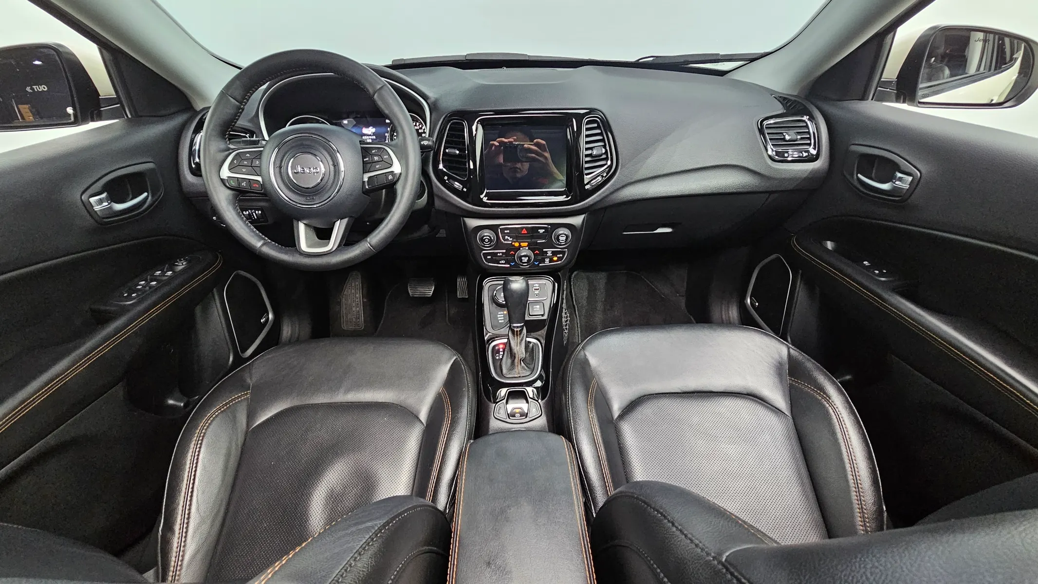 Jeep 2 2.4 AWD 2018 4/5