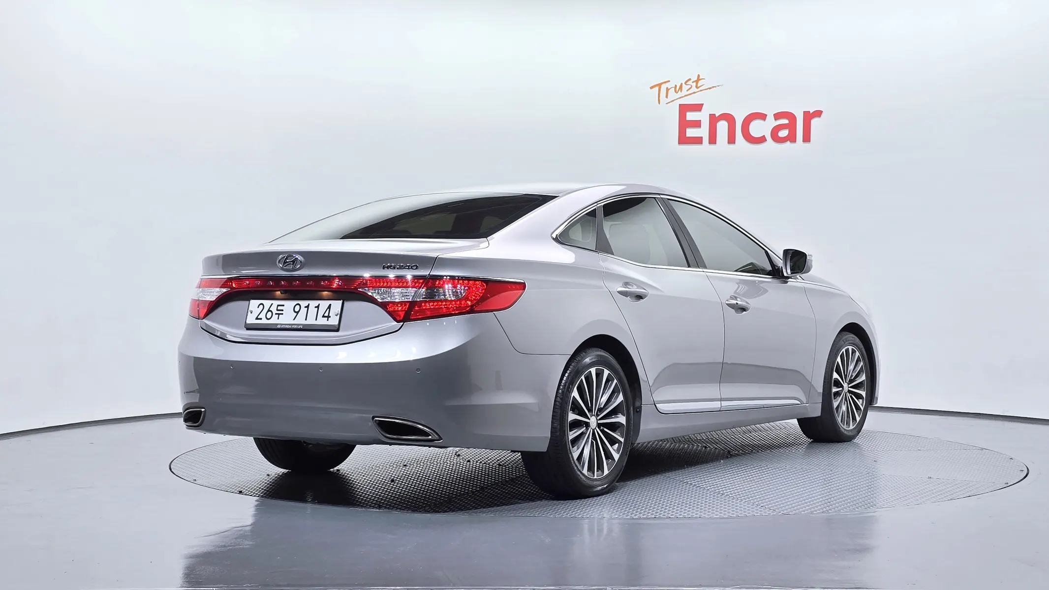 Hyundai Grandeur HG HG240 2013 2/21