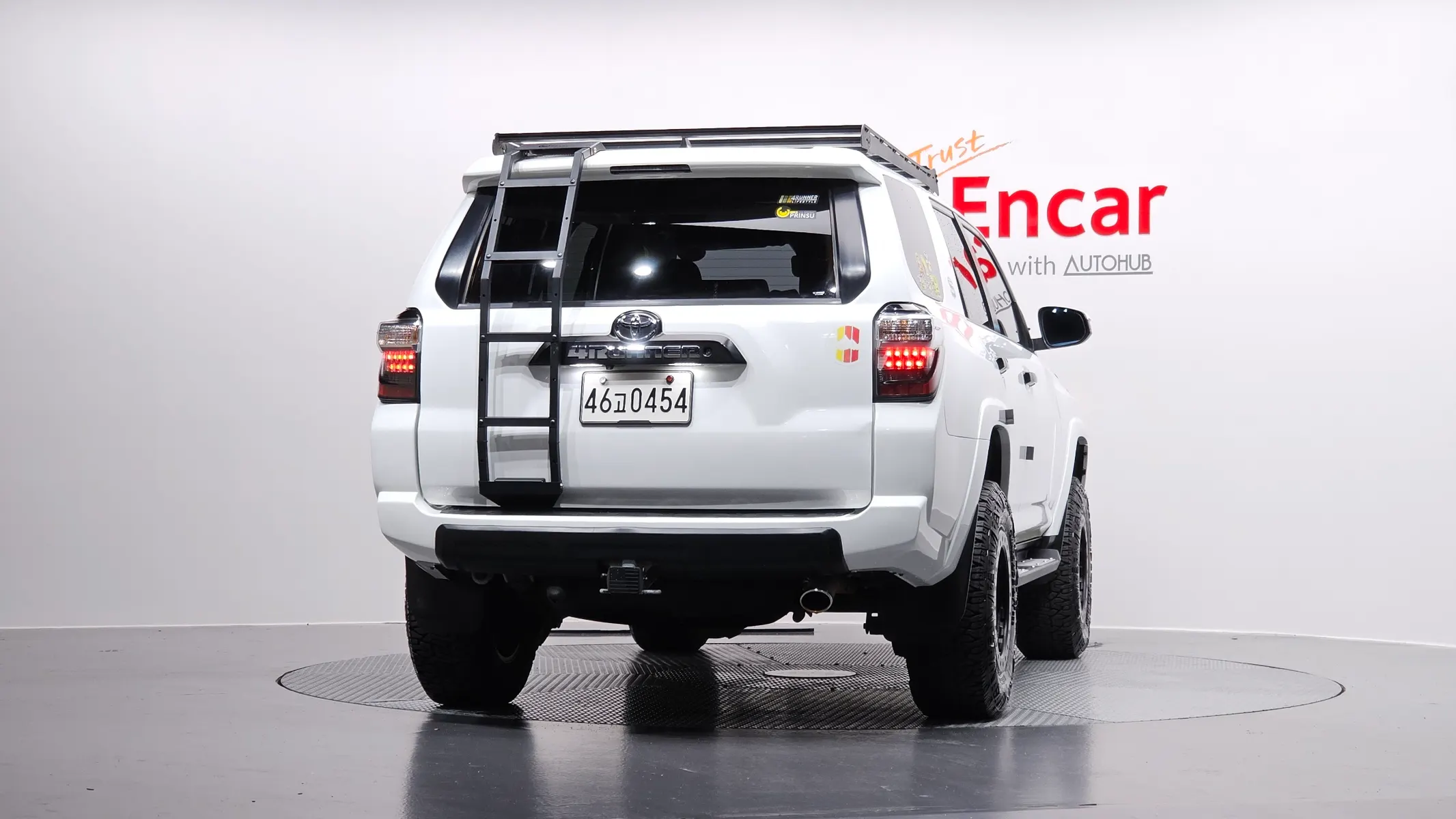 Toyota 4Runner V6 4WD SR5 2015 3/5