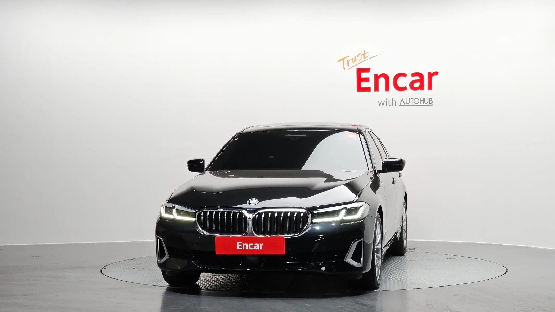 BMW 5 Series (G30) 520i 2023 3/21