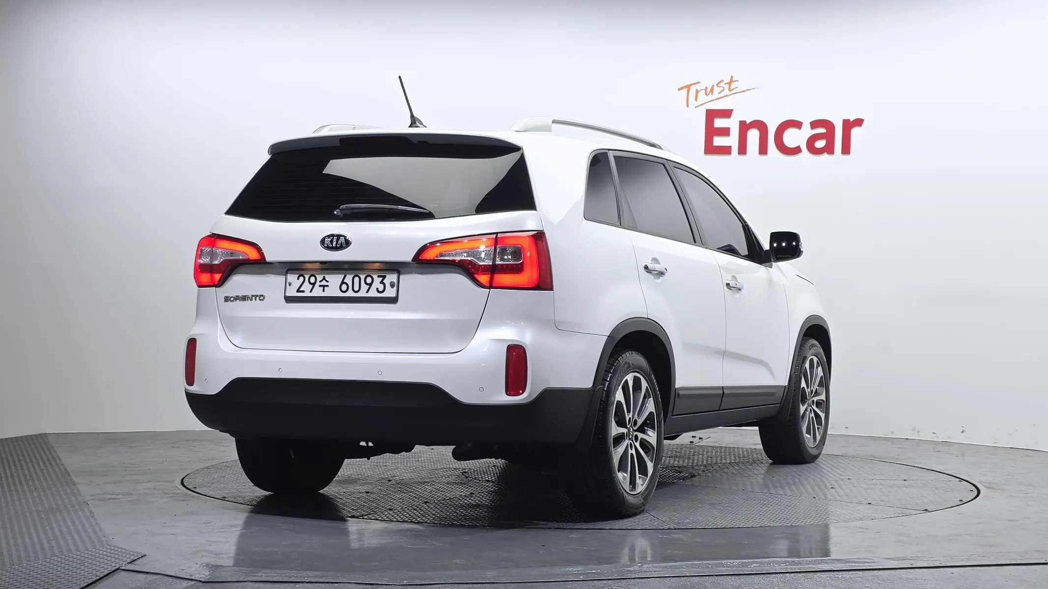 Kia R 2.0 2WD 2012 2/21