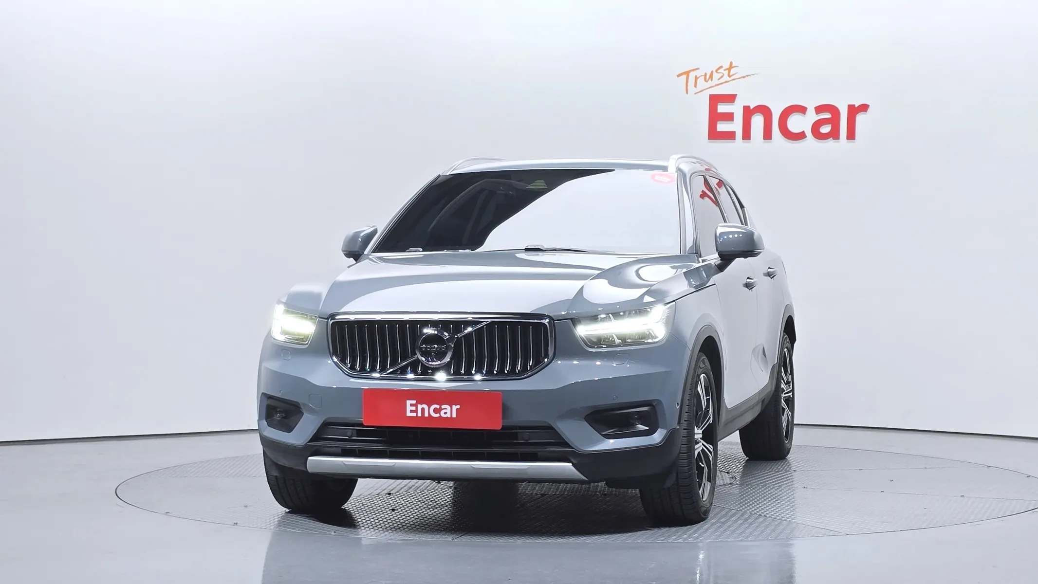 Volvo XC40 B4 2020 2/5