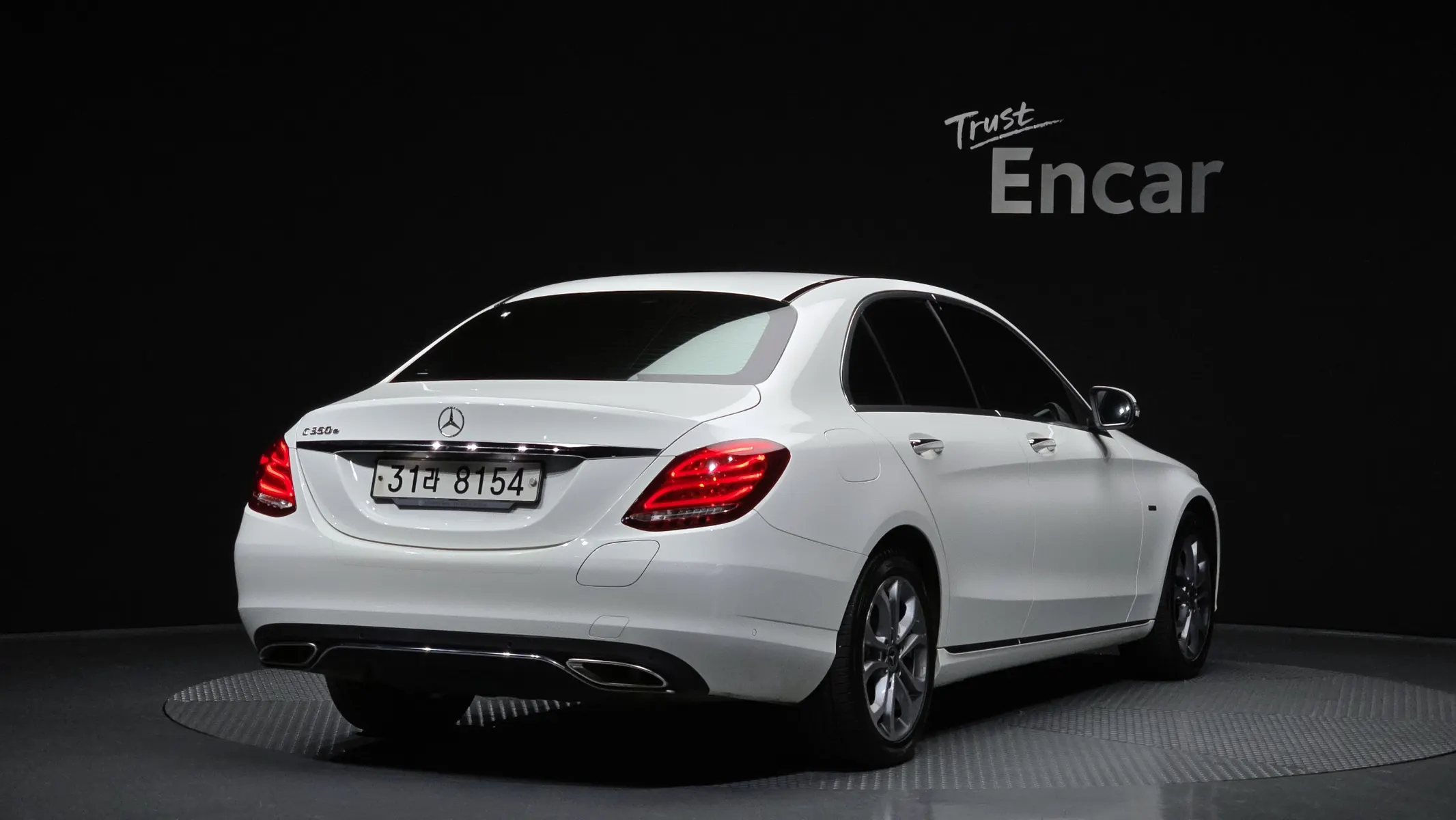 Mercedes-Benz C-Class W205 C350e 2018 2/21