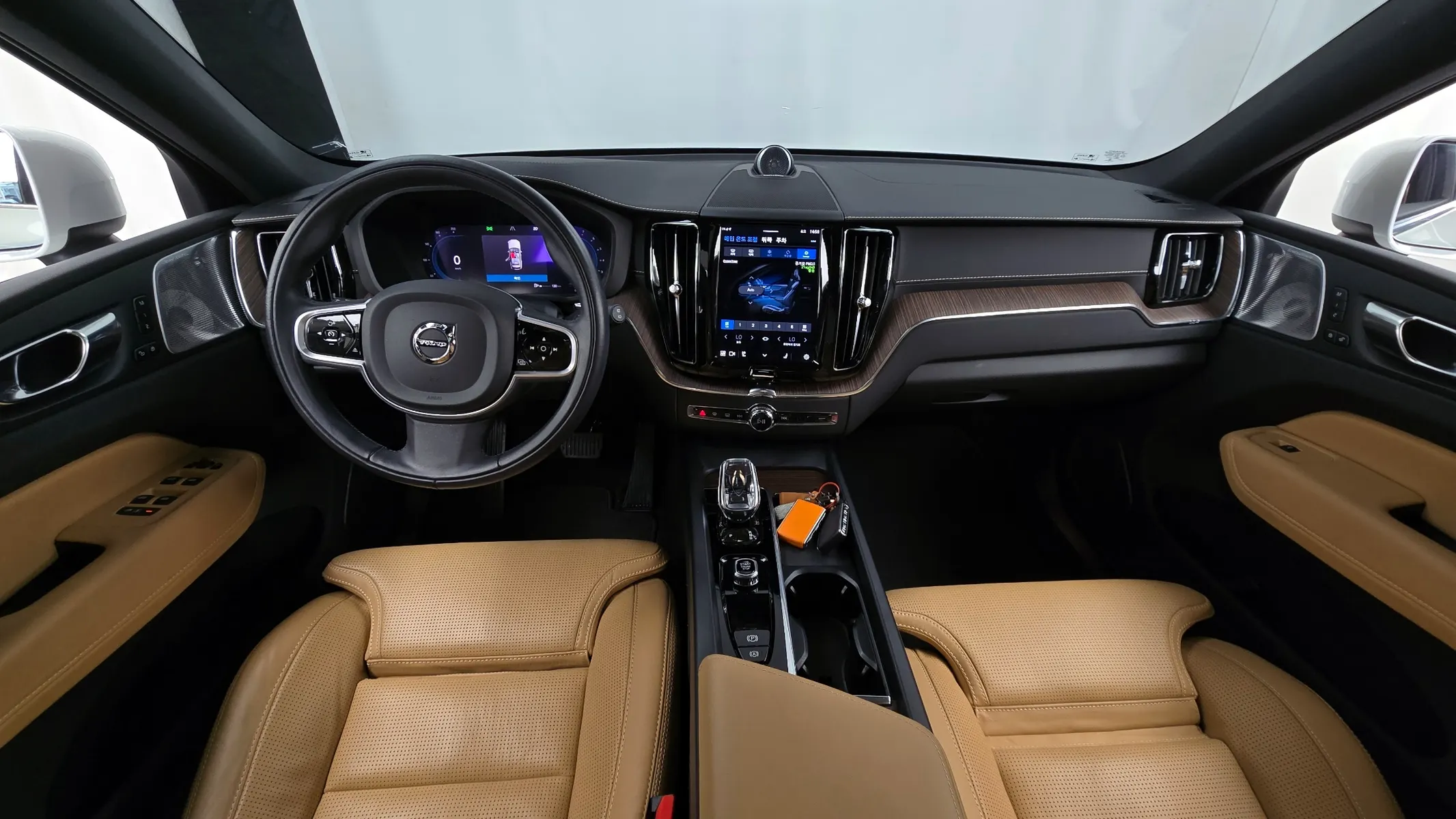 Volvo XC60 2 B5 2022 4/5