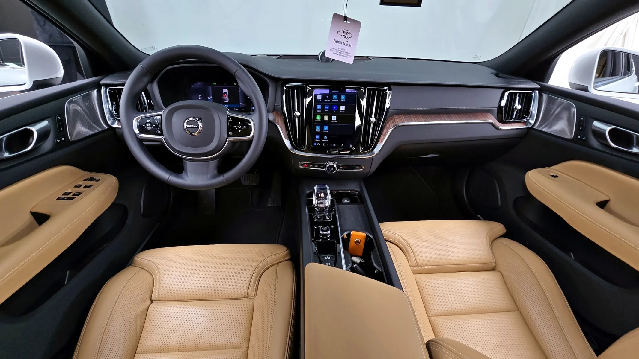 Volvo S60 3 B5 2024 4/5