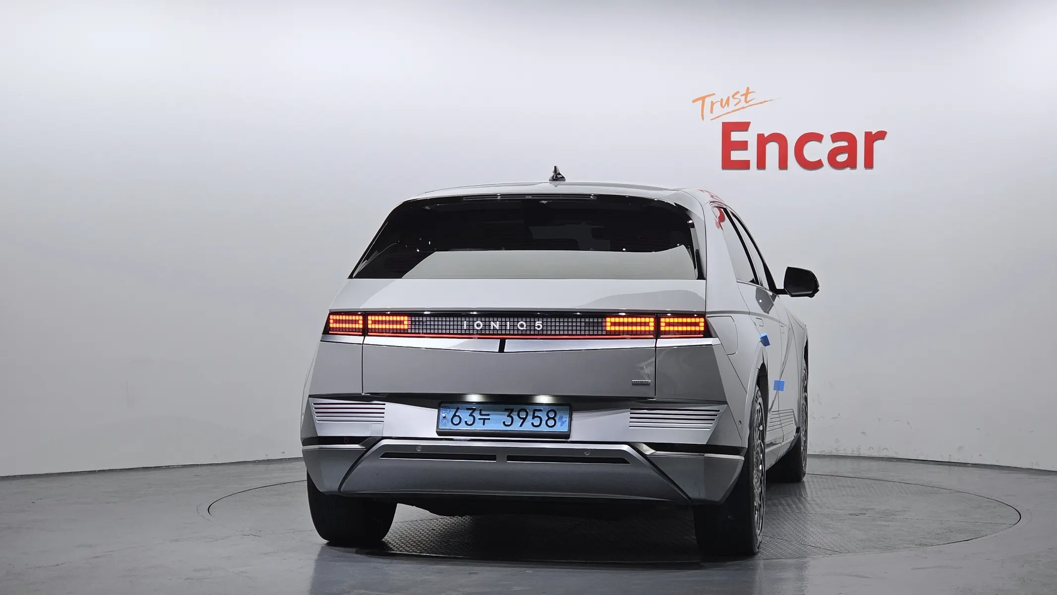 Hyundai Ioniq 5 AWD 2022 3/5