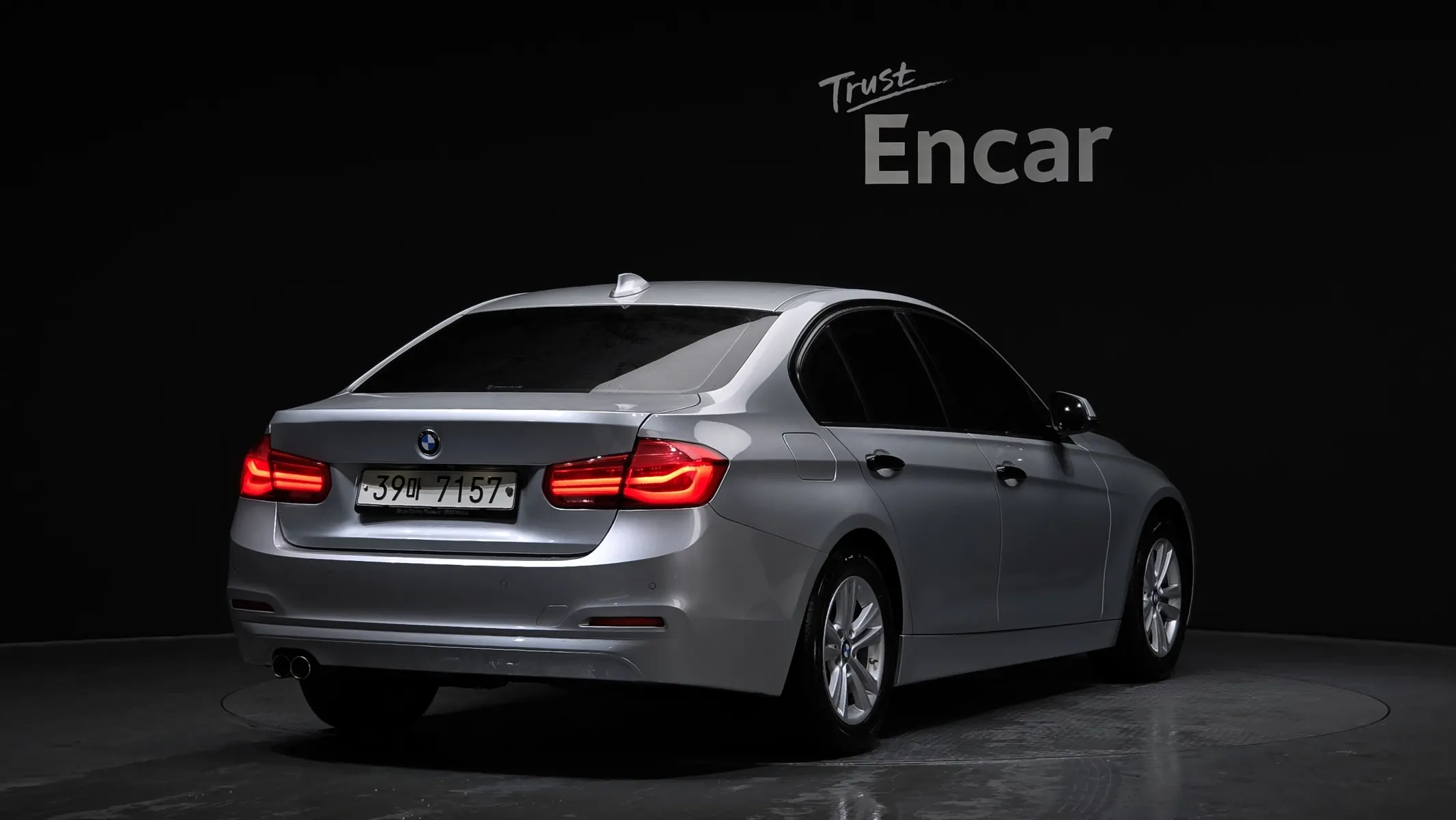 BMW 3 Series (F30) 320d ED 2017 2/21