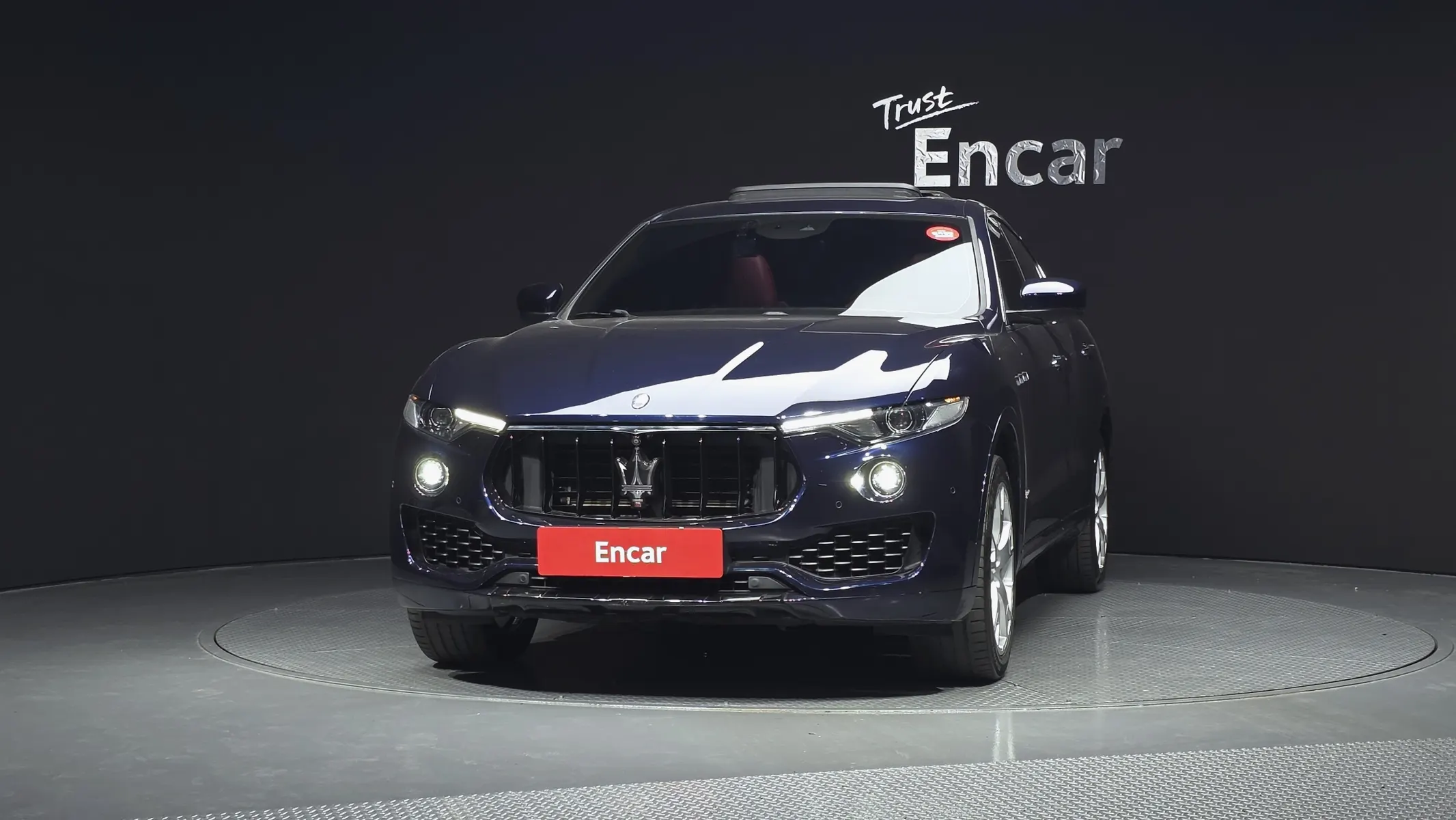 Maserati 르반떼 3.0 AWD 2018 2/5