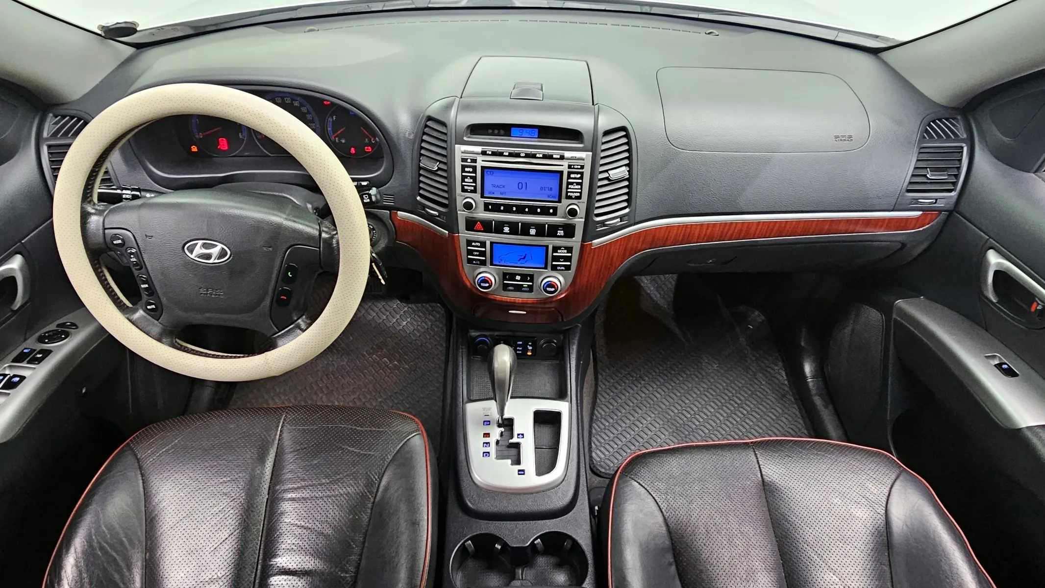 Hyundai CM 2WD(2.0VGT) MLX 2009 4/5