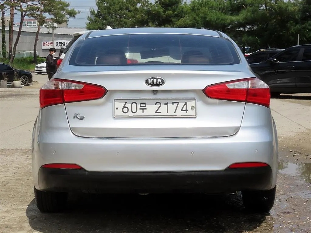 Kia K3 2014 3/5