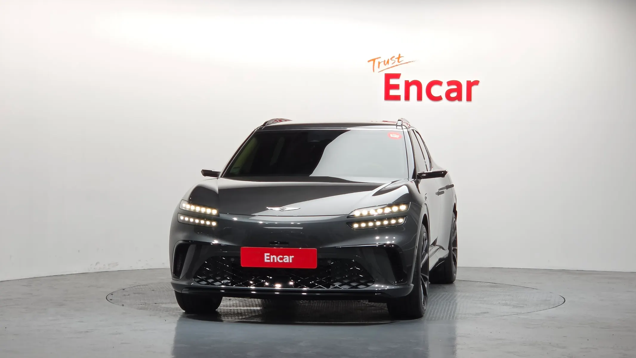 Genesis GV60 AWD 2025 2/5
