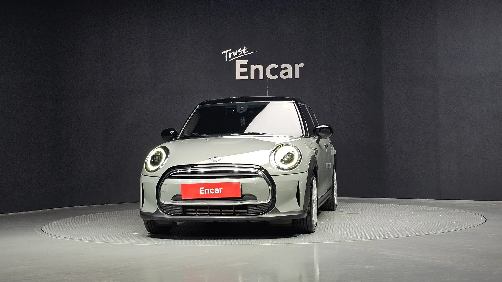 MINI 쿠퍼 5 2021 2/5