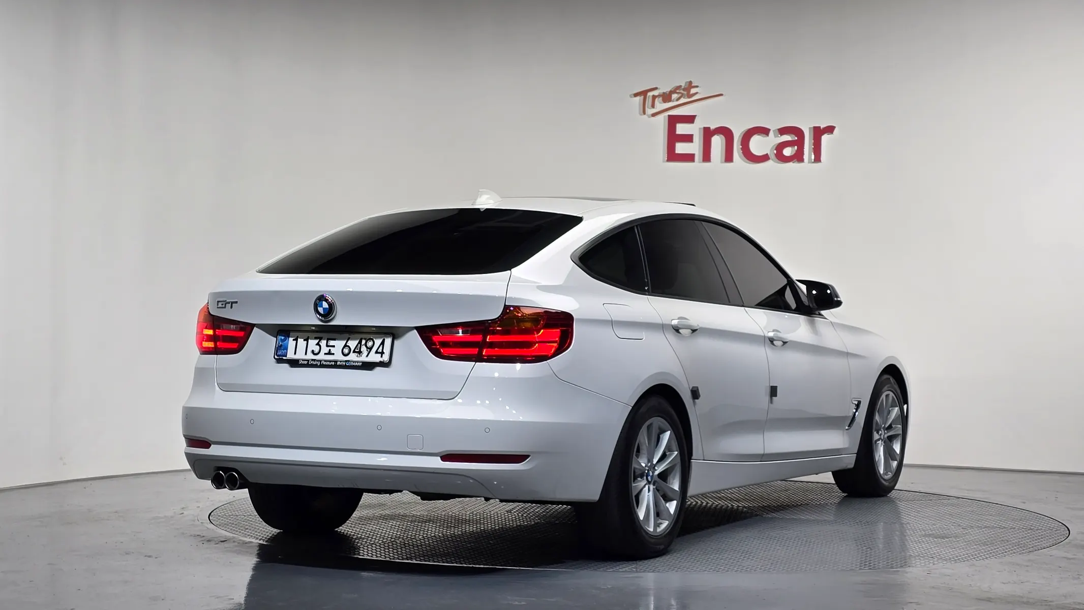 BMW 3 Series GT (F34) GT 320d 2016 2/21