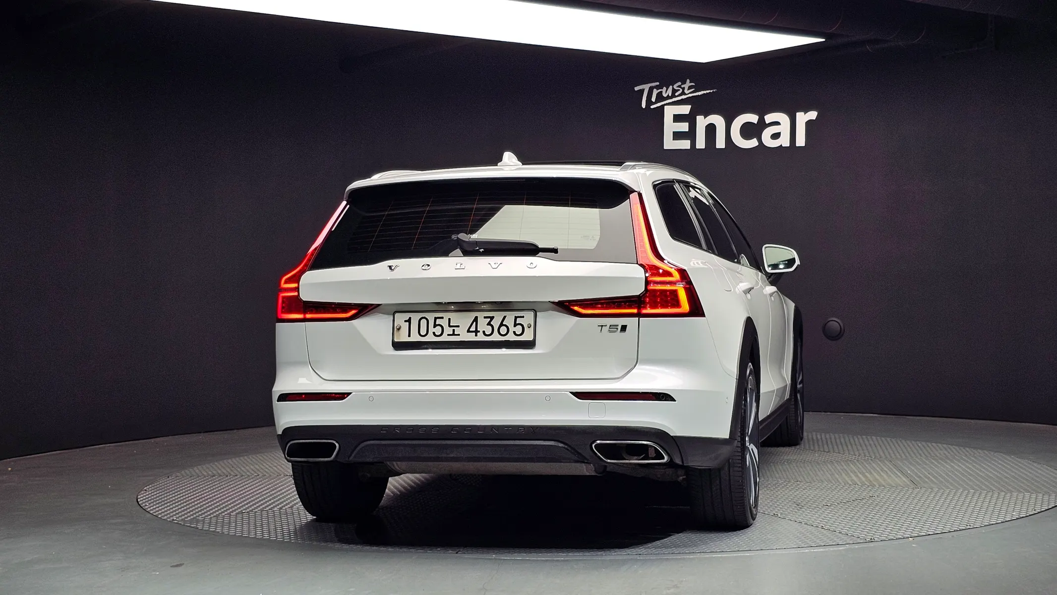 Volvo V60 2 T5 AWD 2020 3/5