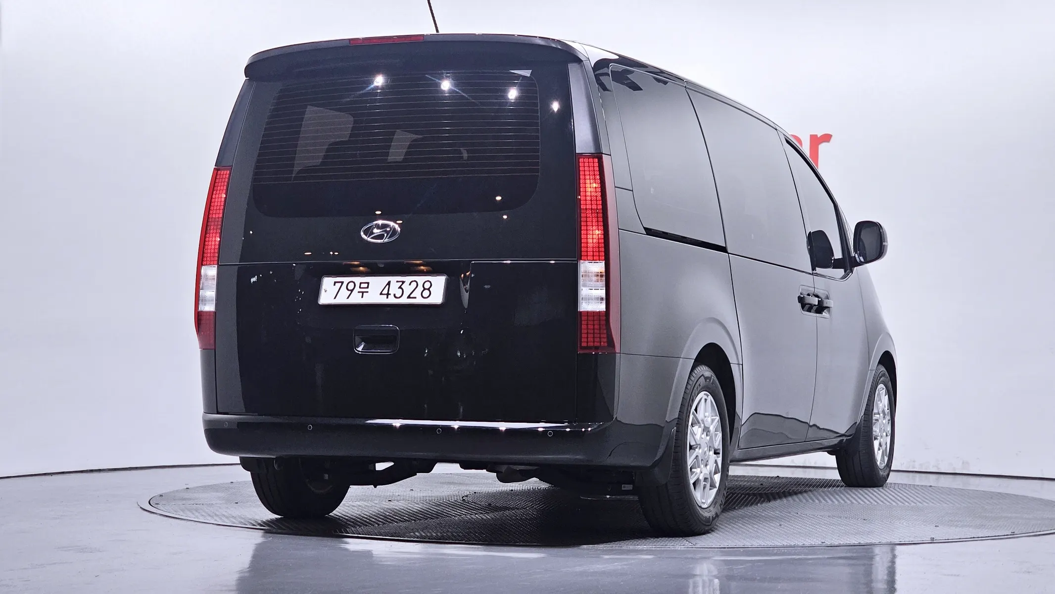 Hyundai Staria 11 2022 2/21