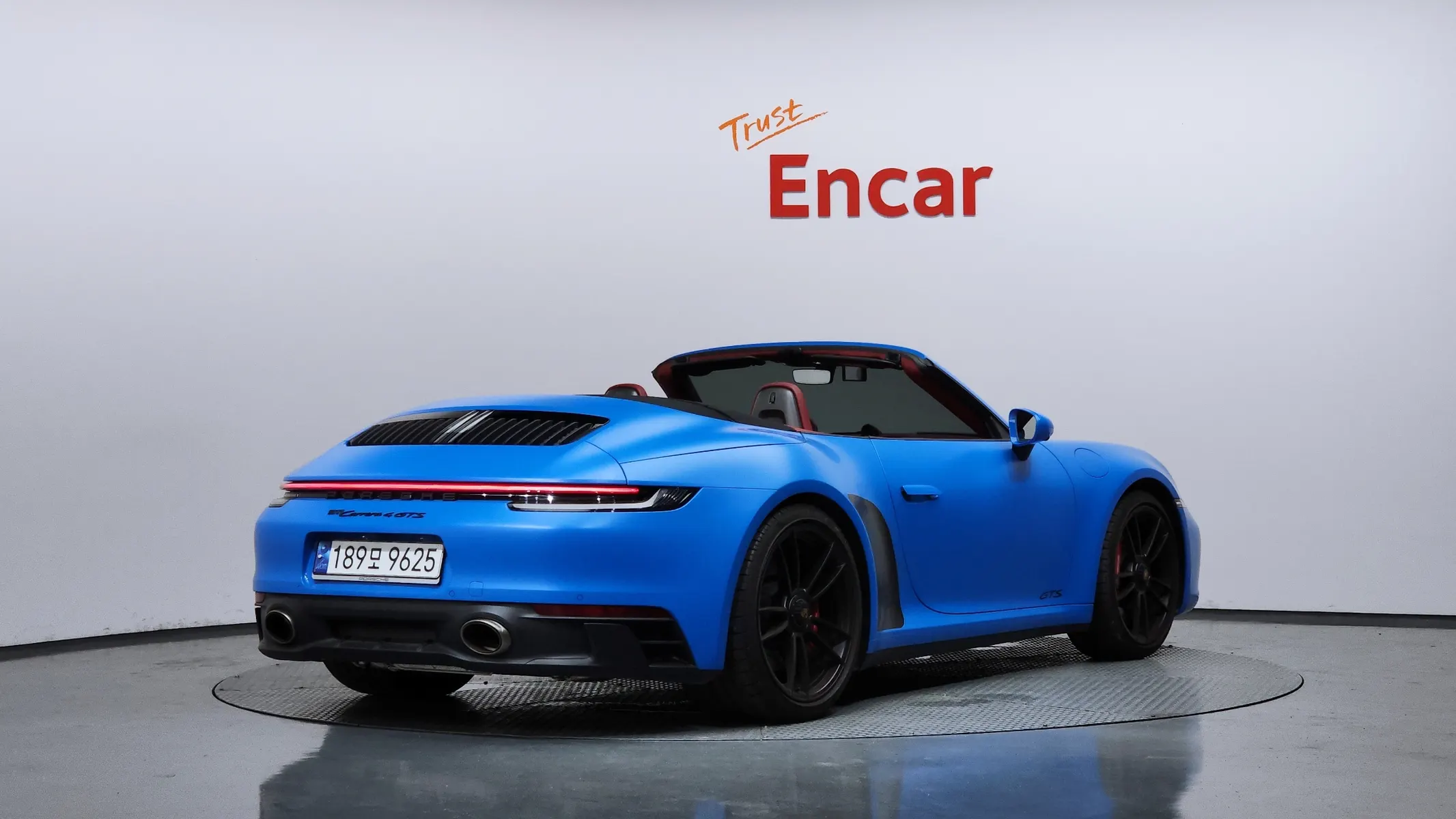 Porsche 911 (992) 4 GTS 2023 2/38