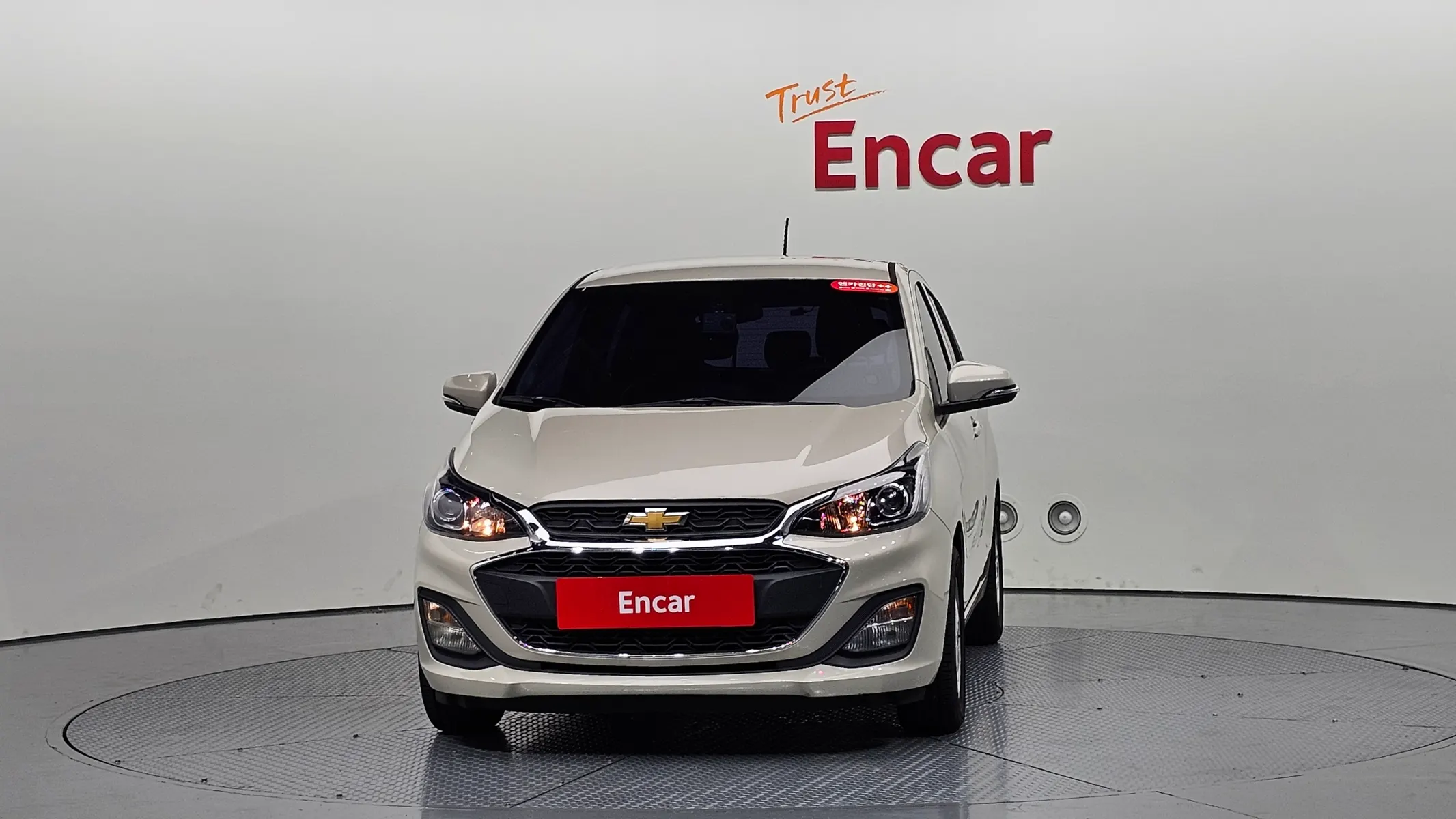 Chevrolet Spark LT 2019 2/33