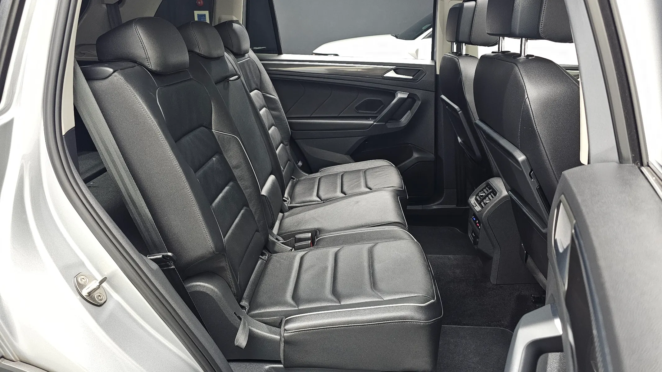 Volkswagen 티구안 올스페이스 2.0 TDI 2020 32/33