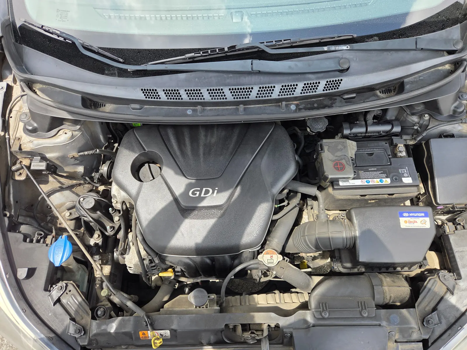 Hyundai 아반떼 1.6 GDi 2013 16/17
