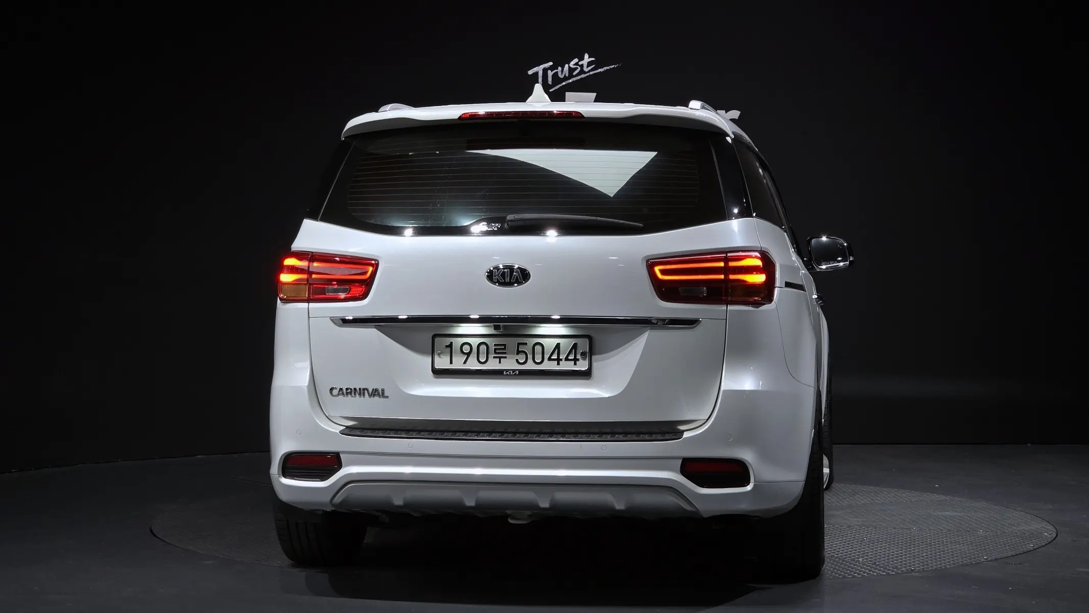 Kia 카니발 9 2018 3/5