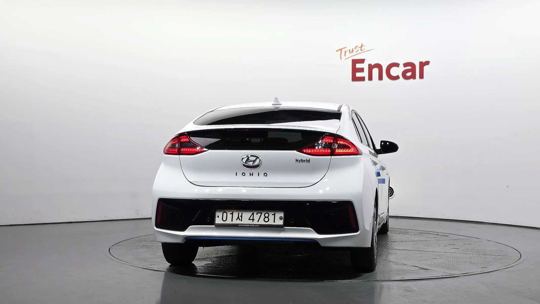 Hyundai 아이오닉 하이브리드 Q 2017 3/5
