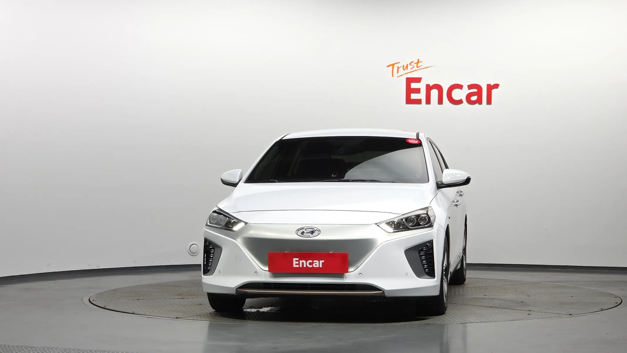 Hyundai 아이오닉 일렉트릭 Q 2016 2/5