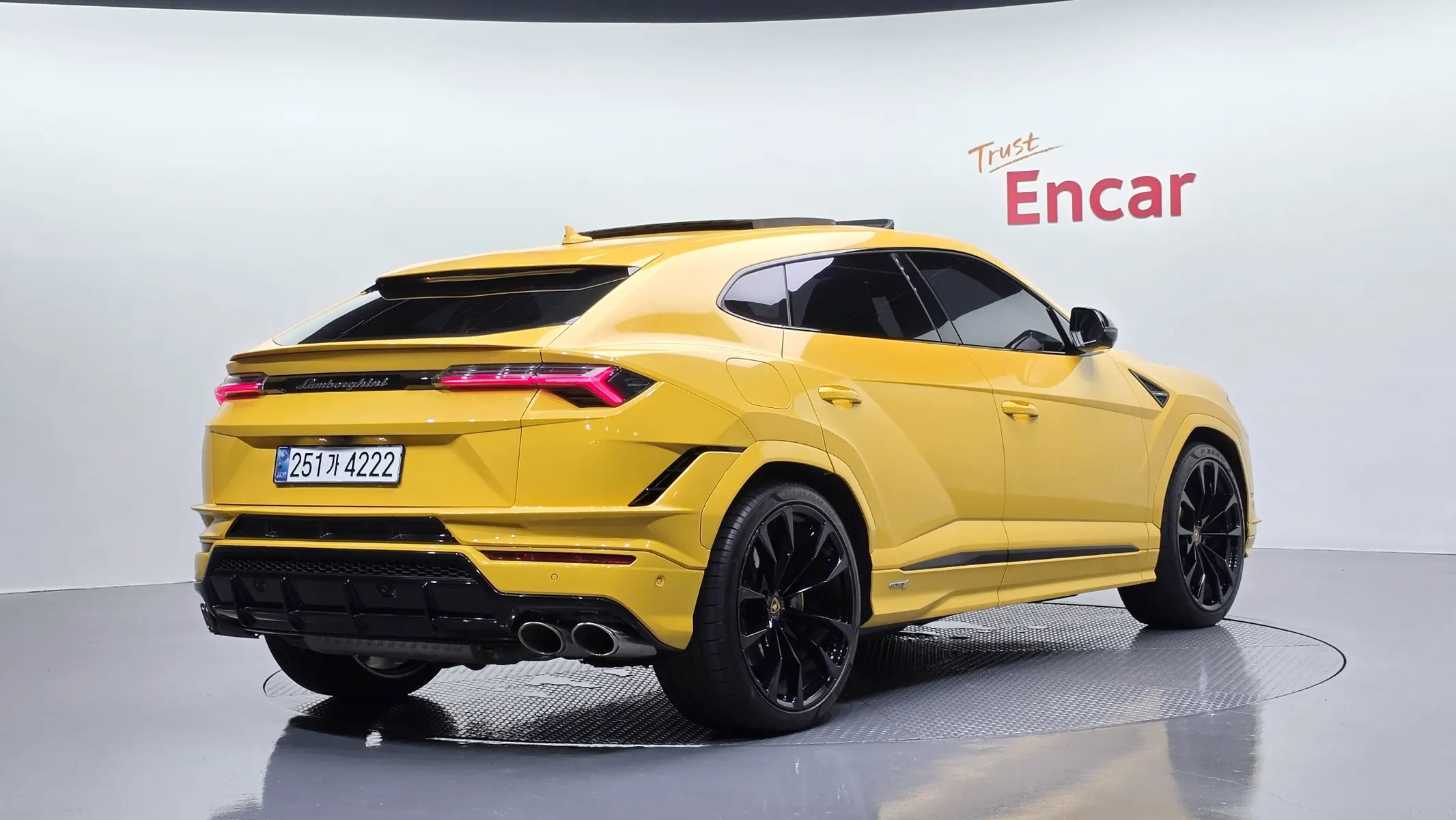 Lamborghini 우루스 4.0 V8 S 2024 2/36