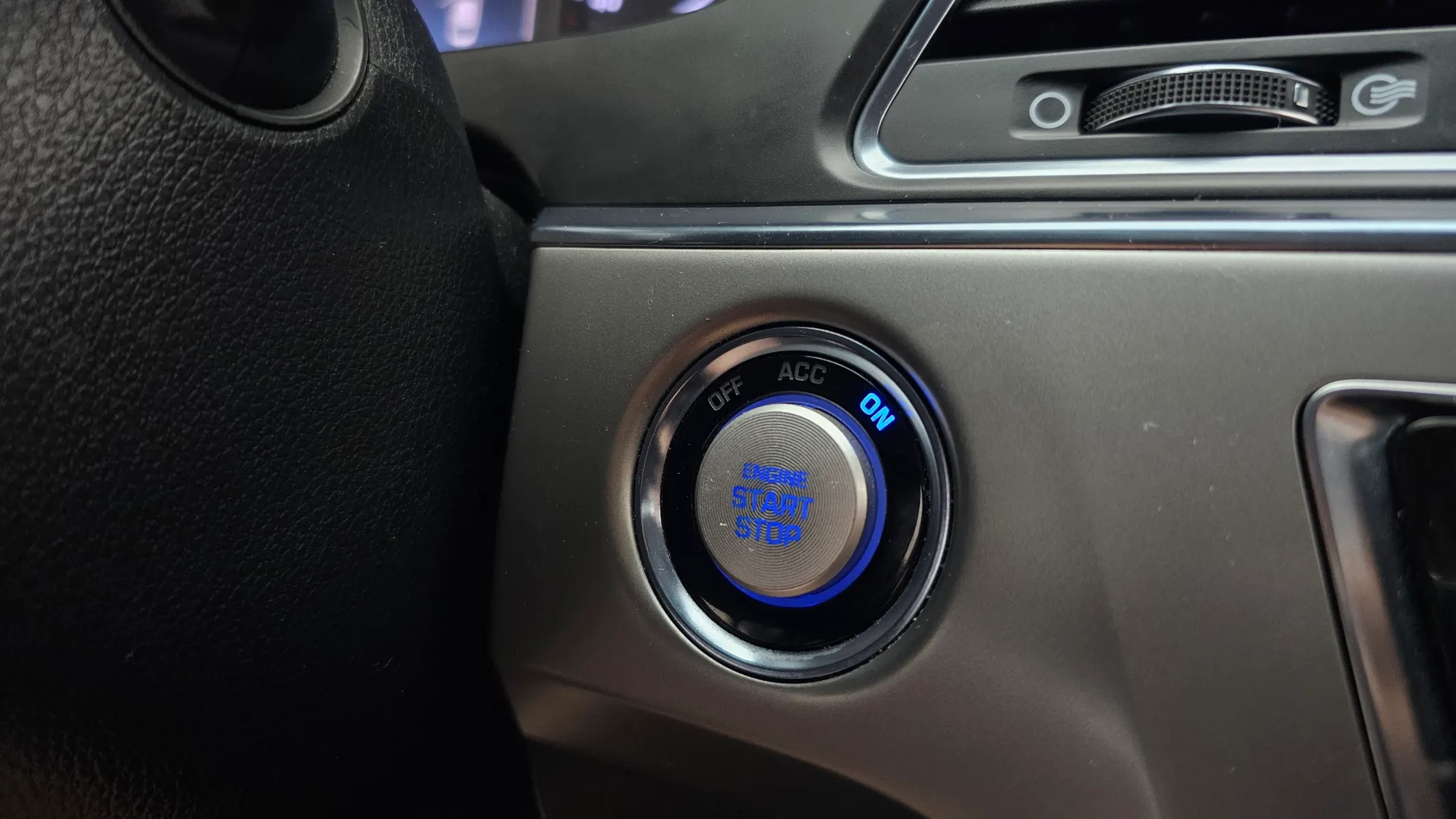 Hyundai LF LPI () 2014 32/33