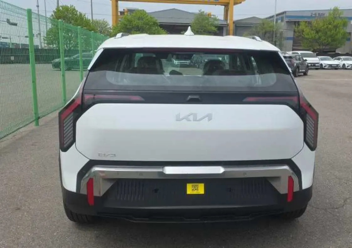 Kia EV3 2WD 2026 2/5