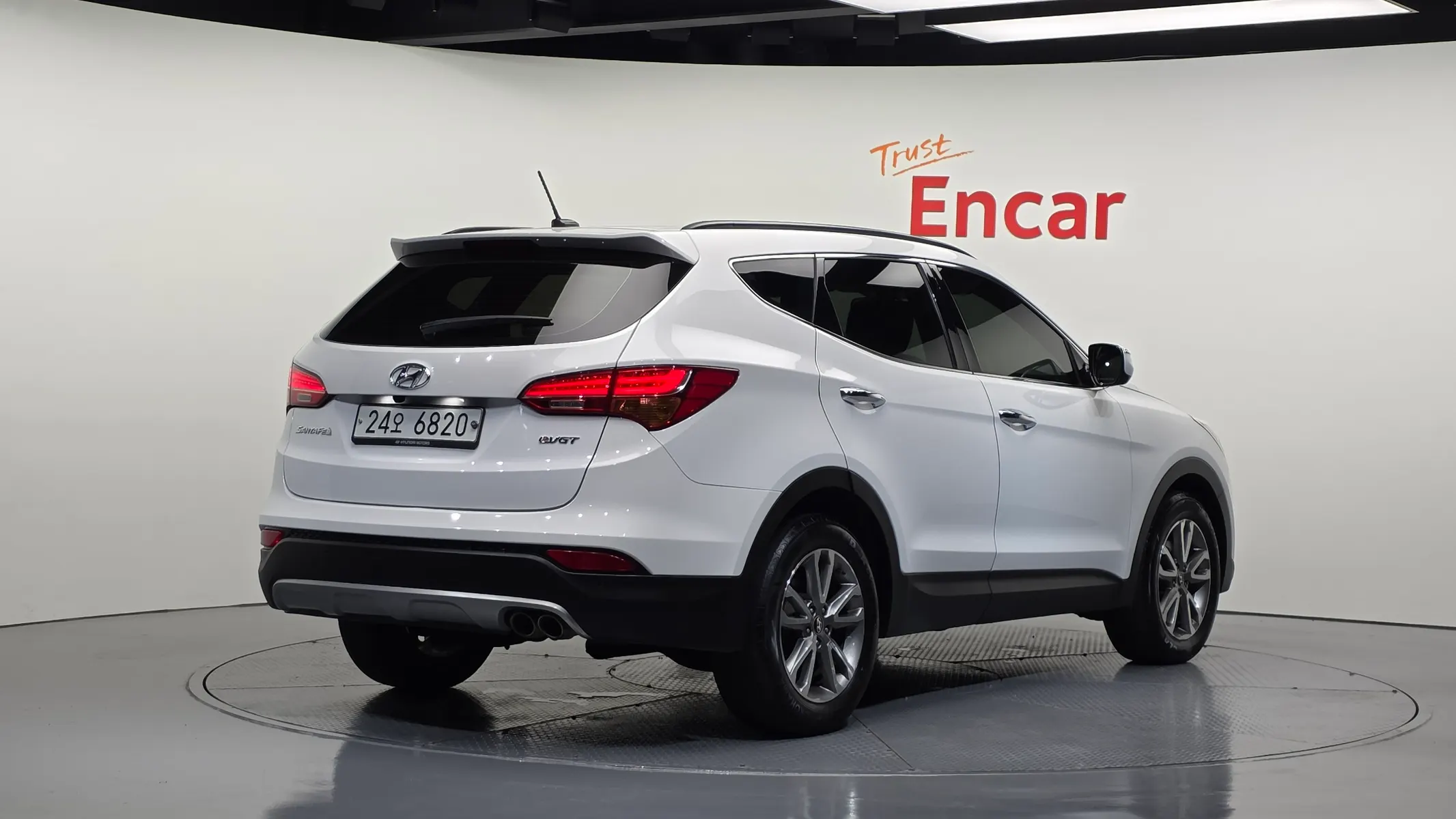 Hyundai DM (e-VGT) 2.0 2WD 2013 2/32