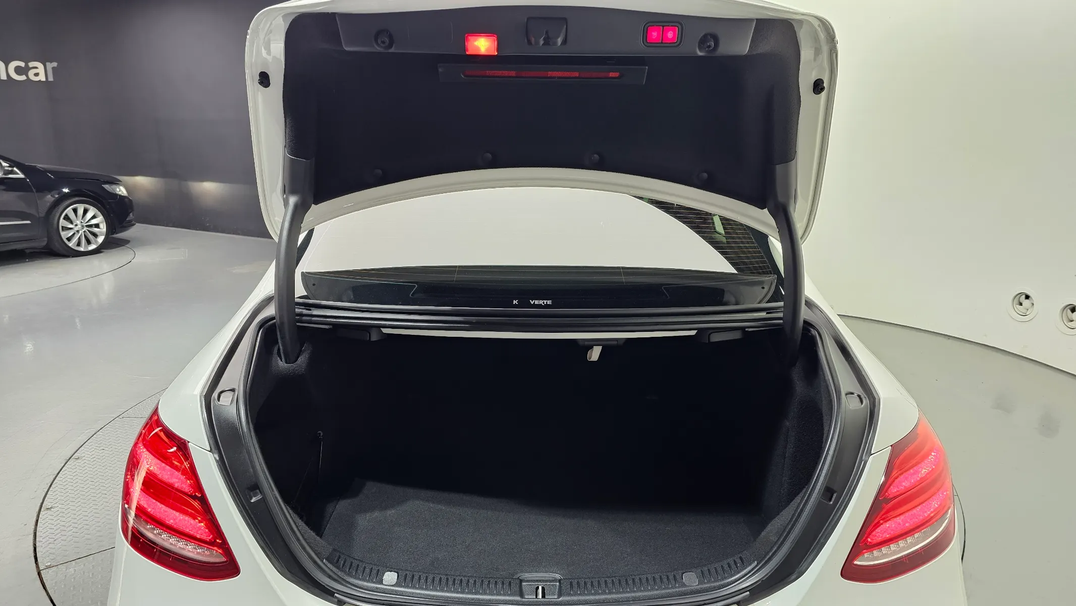 Mercedes-Benz E-Class W213 E300 4MATIC AMG Line 2019 20/21