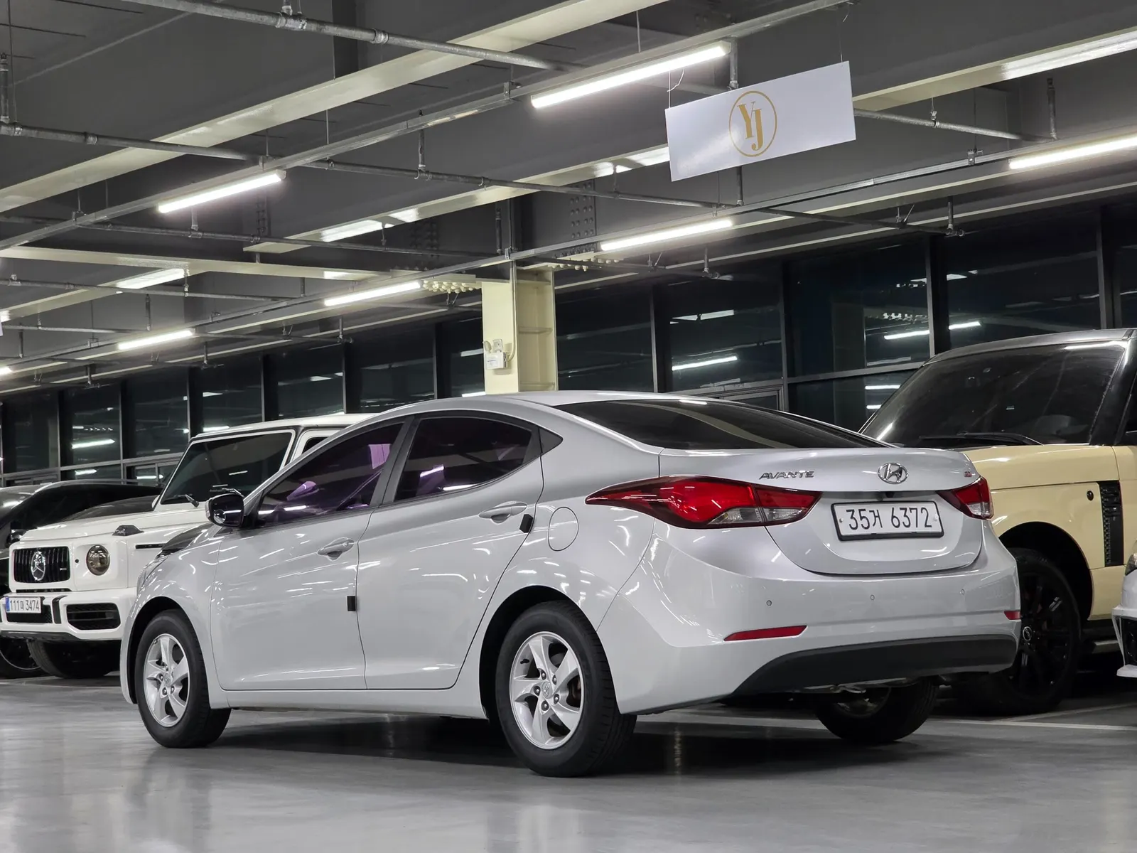Hyundai 아반떼 1.6 GDi 2014 2/21