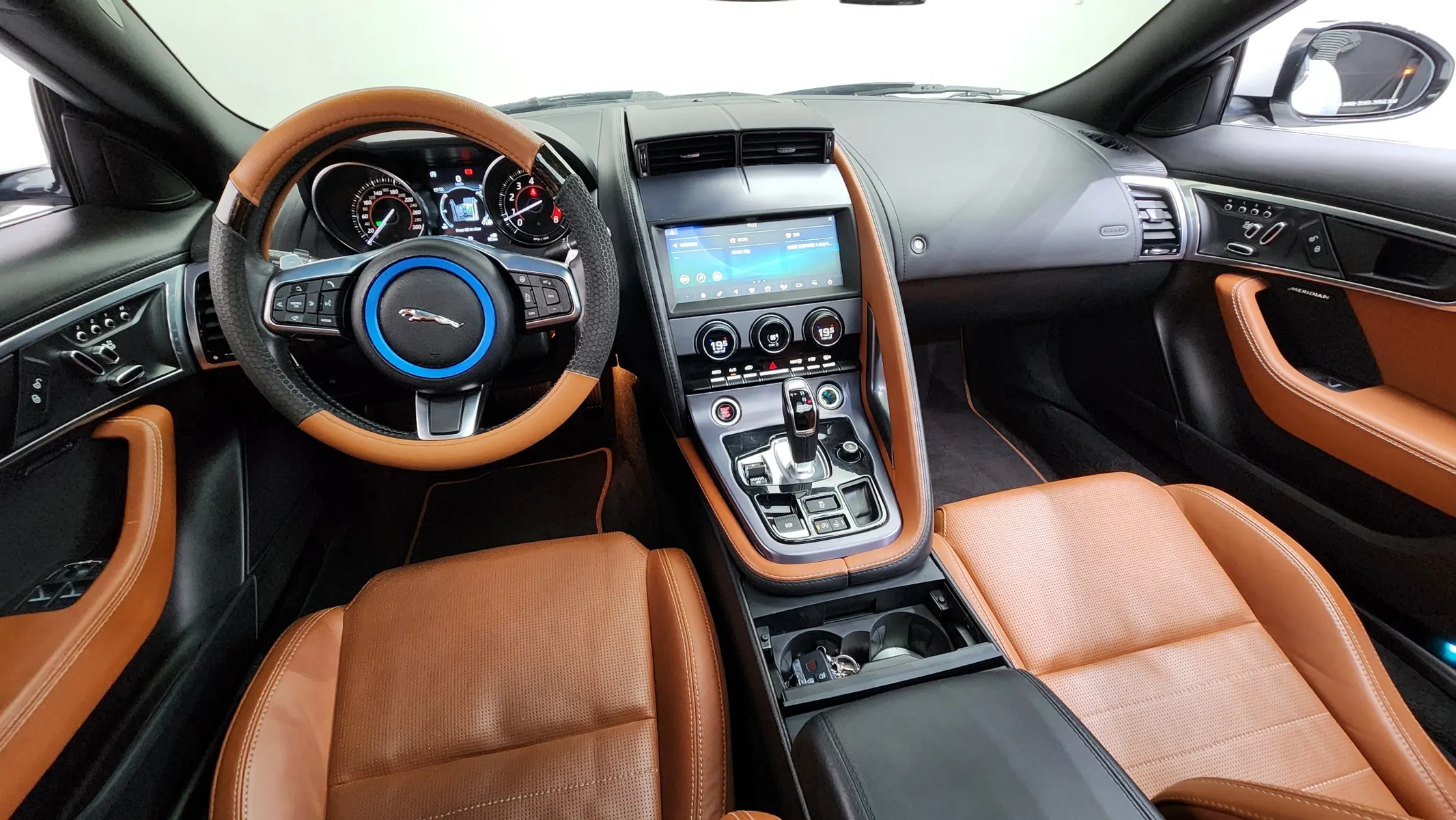 Jaguar F-TYPE P300 2019 4/5