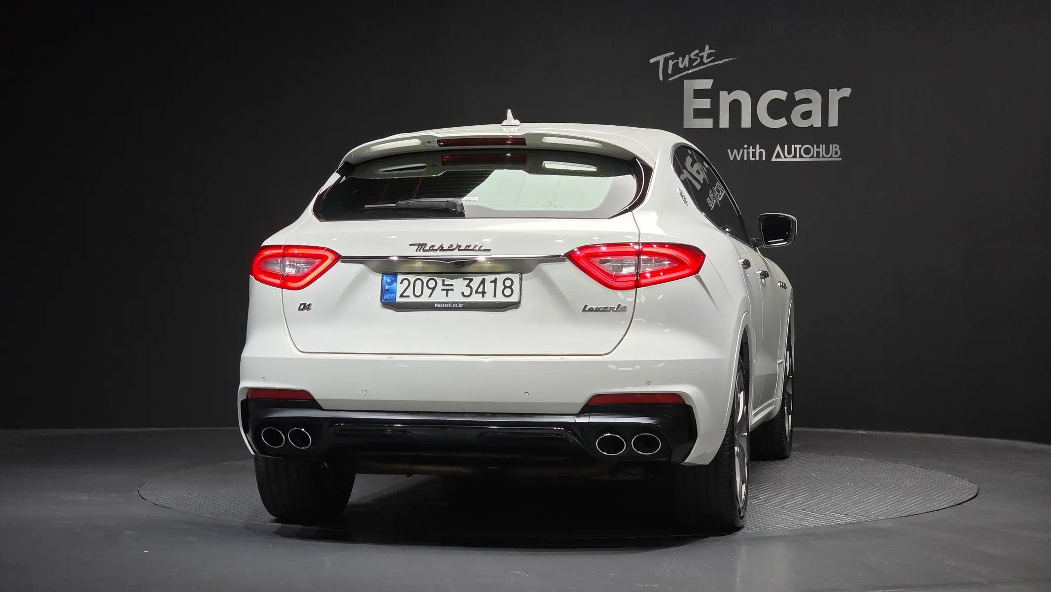 Maserati 르반떼 3.0 AWD 2020 3/5