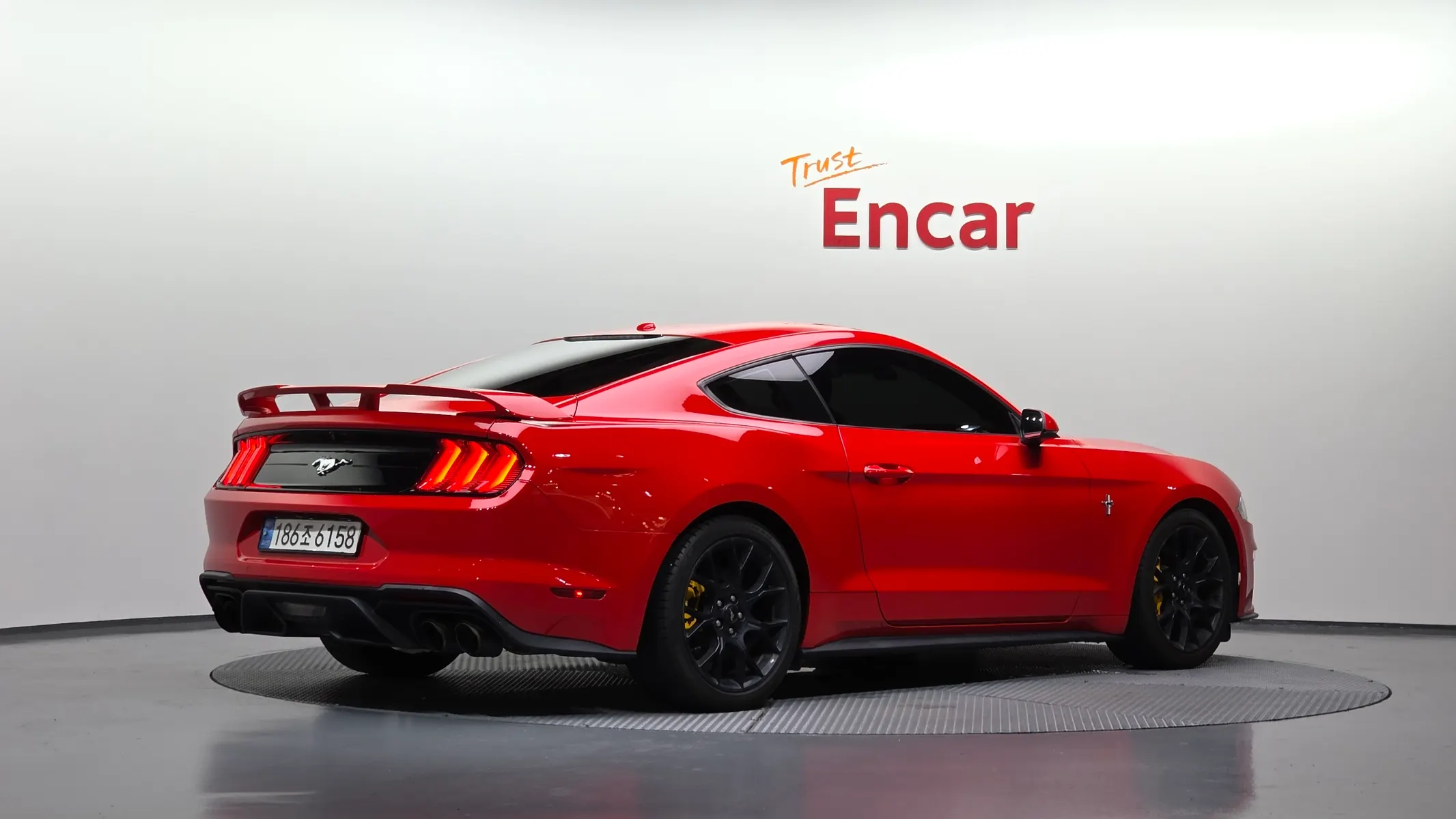 Ford 머스탱 2018 2/33