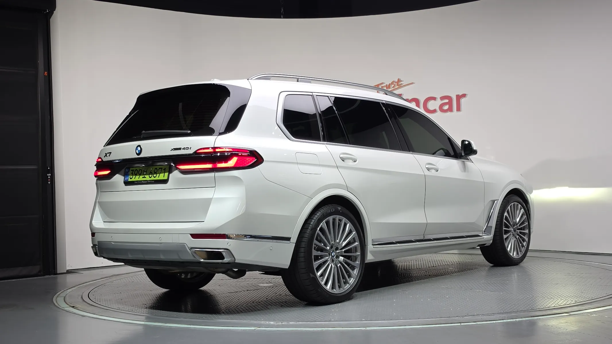 BMW X7 (G07) xDrive 40i 7 2025 2/34