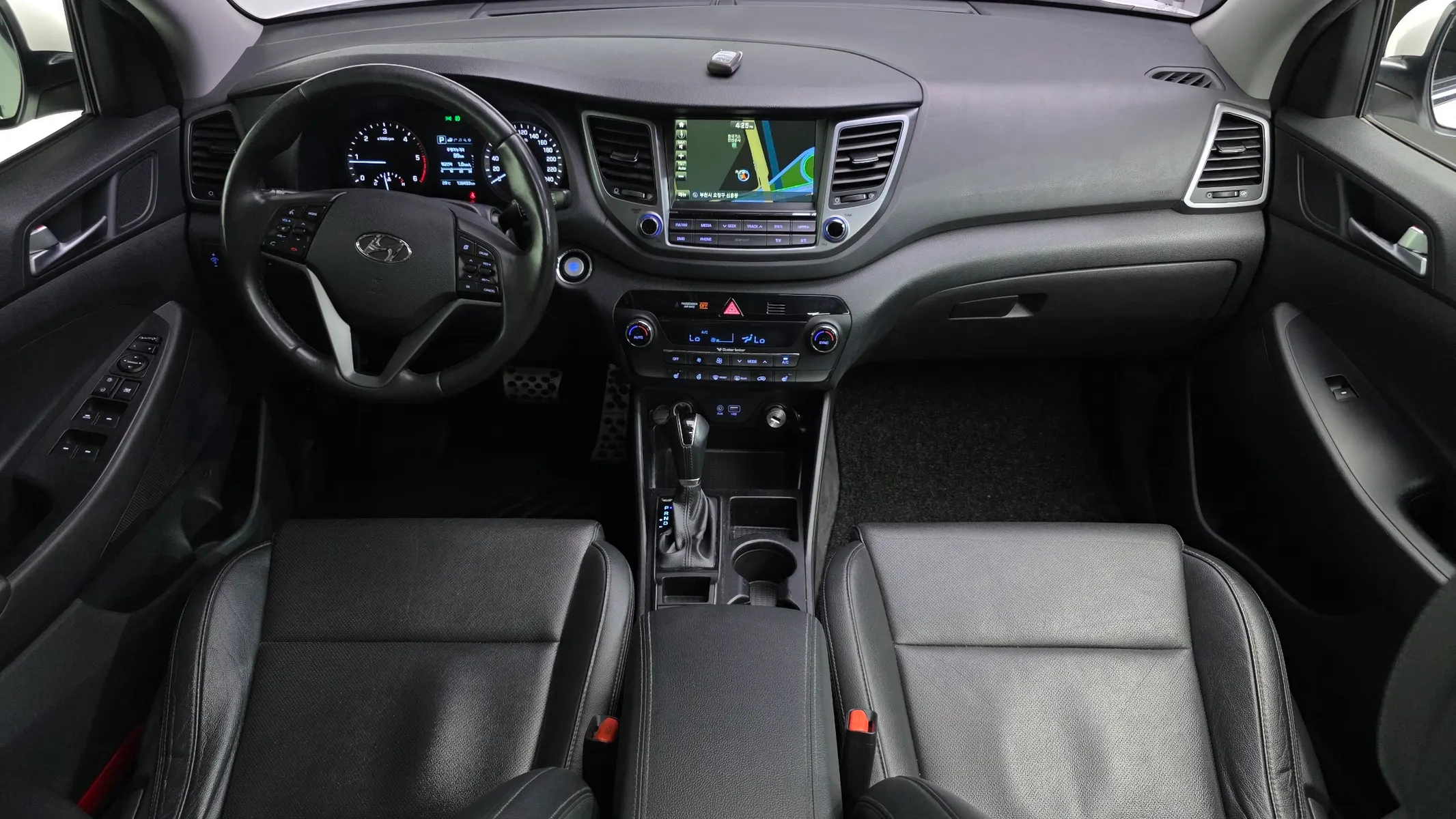 Hyundai Tucson 1.7 2WD 2016 4/5