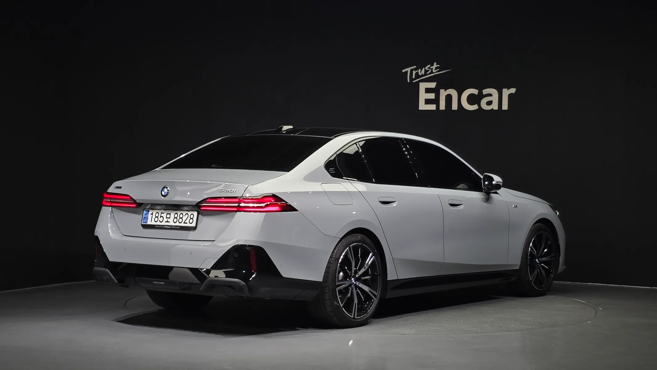 BMW 5 Series (G60) 530i xDrive M 2024 2/35