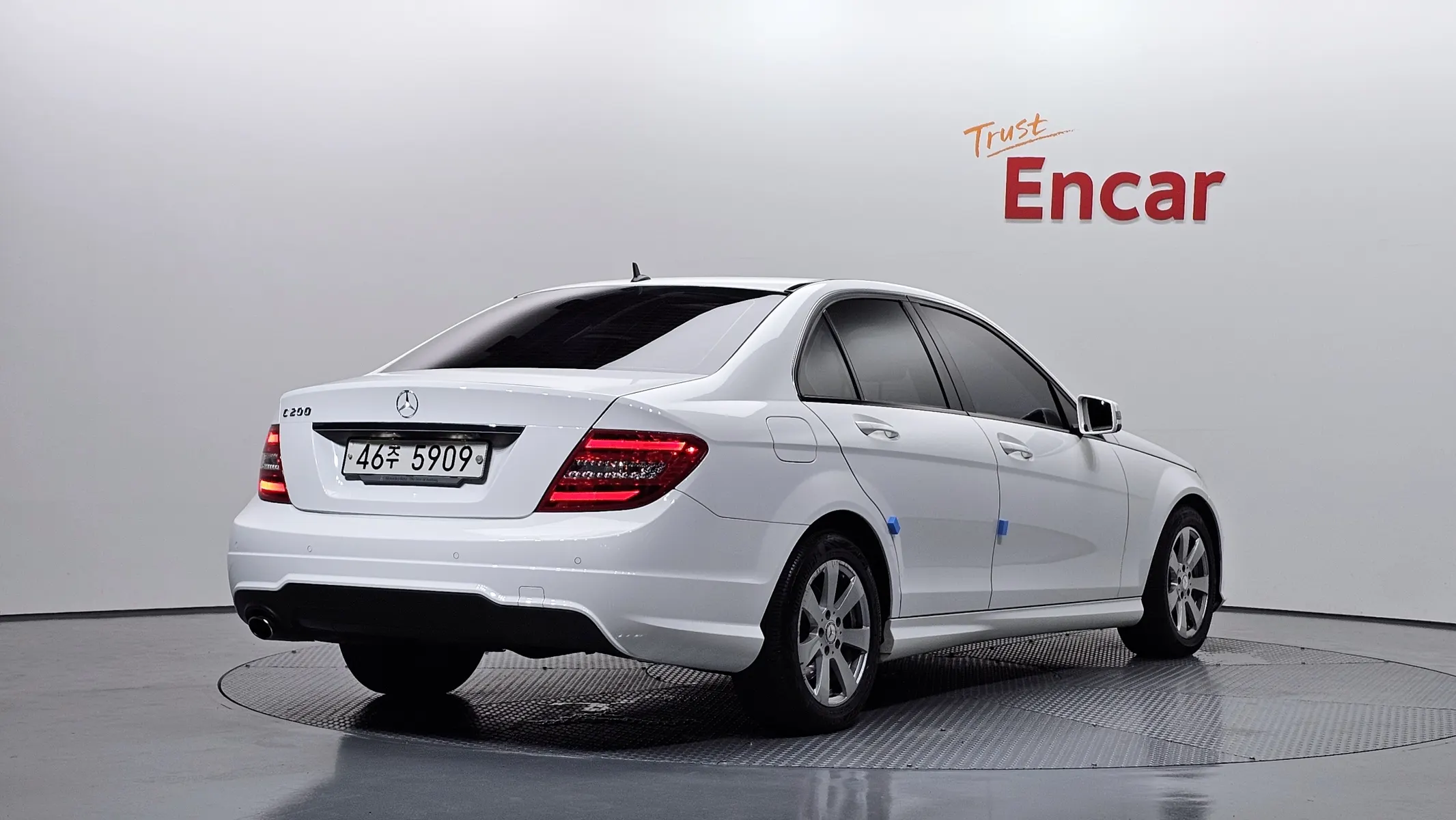 Mercedes-Benz C-Class W204 C200 CGI 2012 2/21