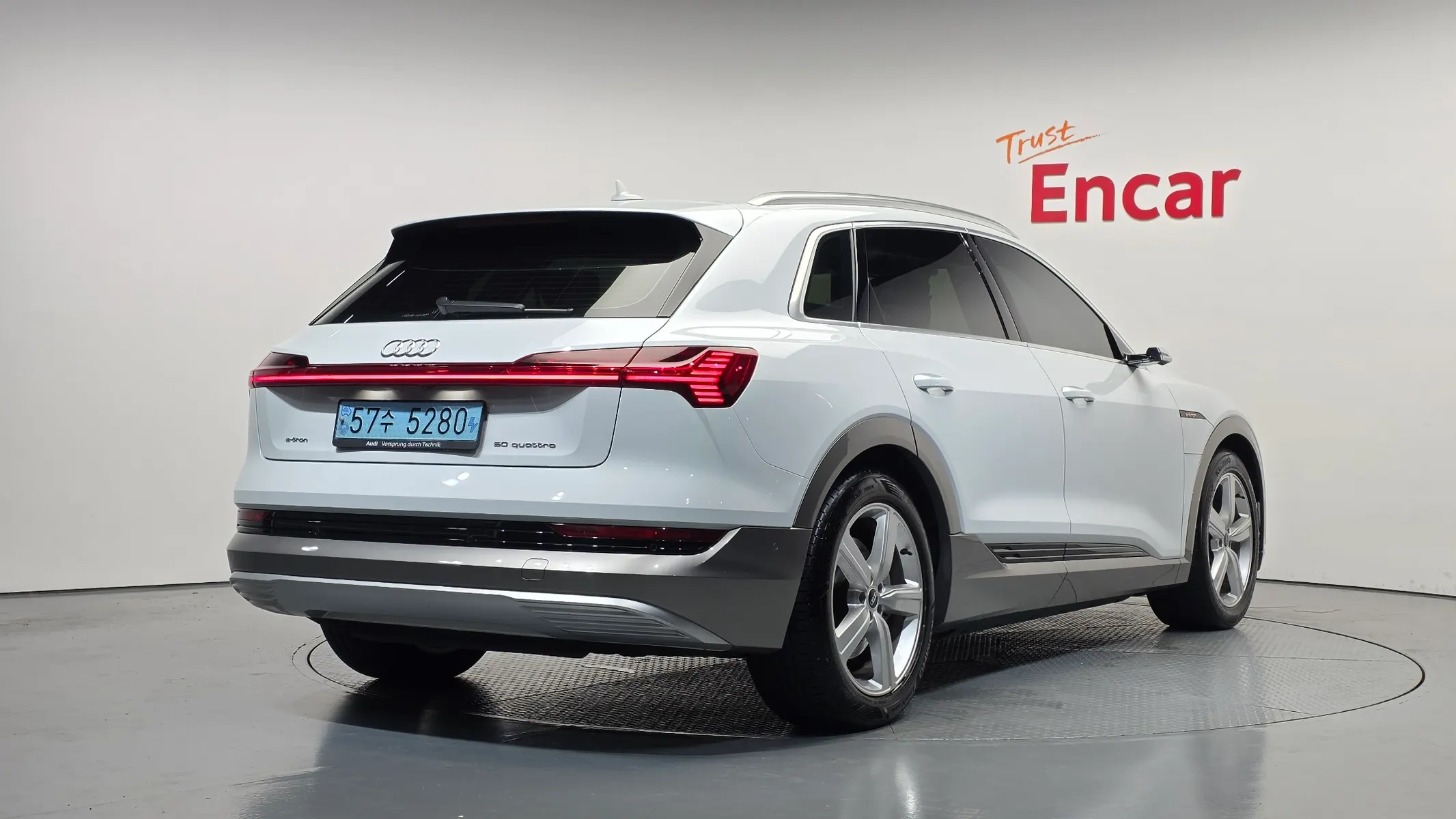 Audi e- 50 2022 2/37