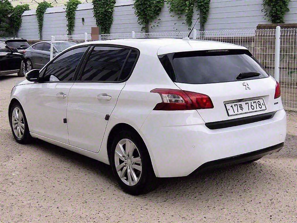 Peugeot 308 2 2.0 BlueHDi 2014 3/21
