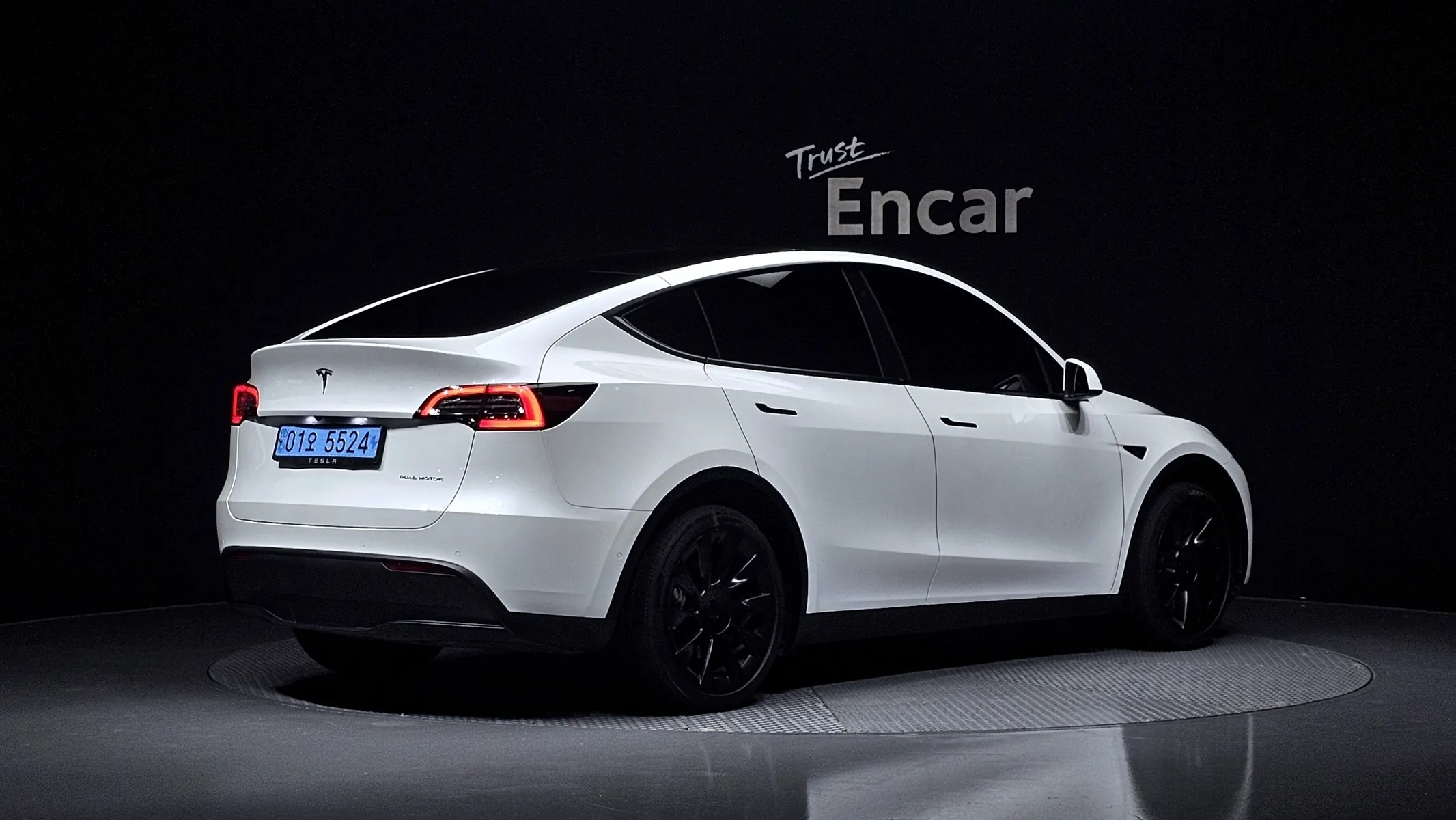 Tesla Y AWD 2022 2/46