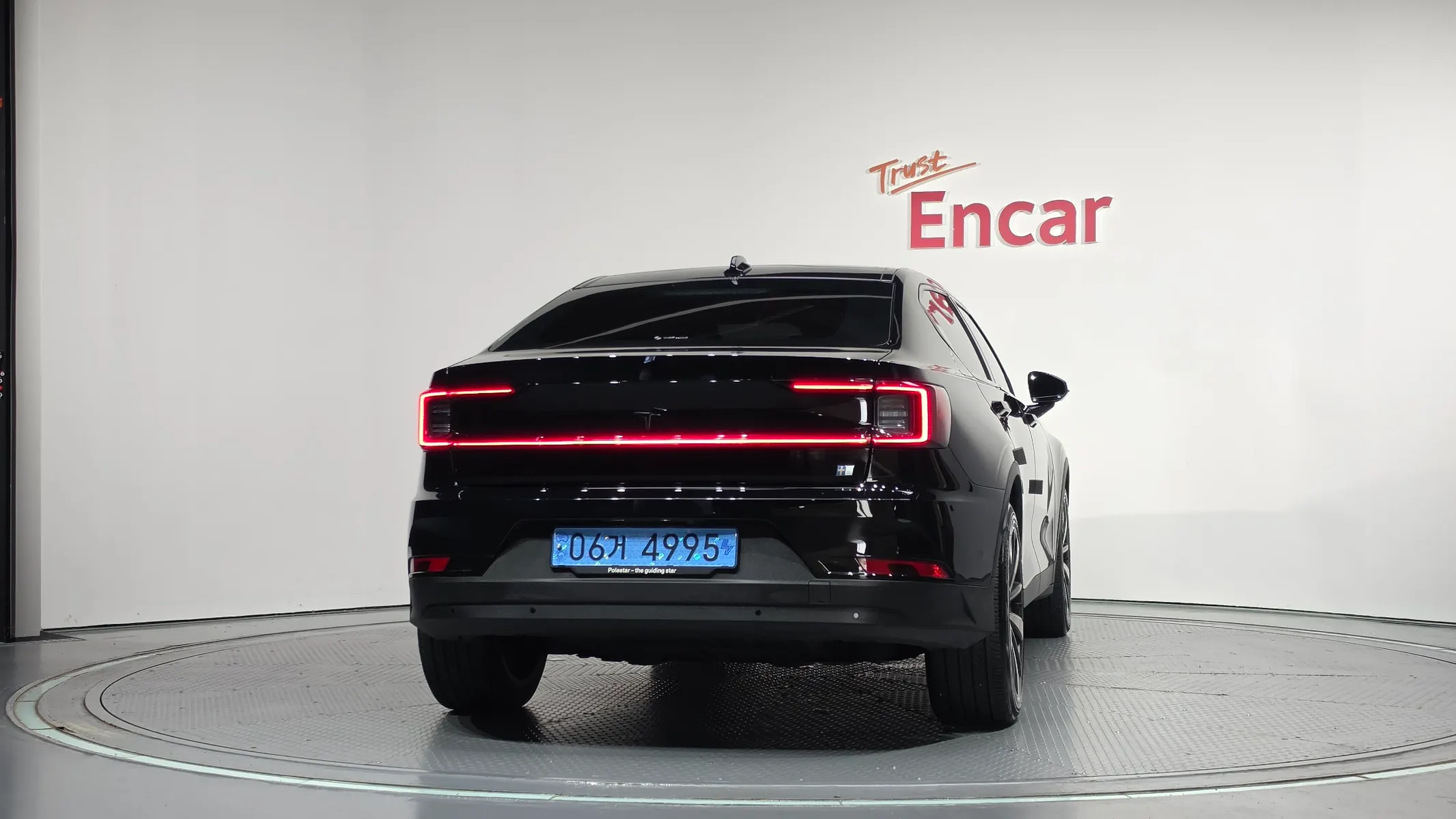 Polestar 2 2022 3/5